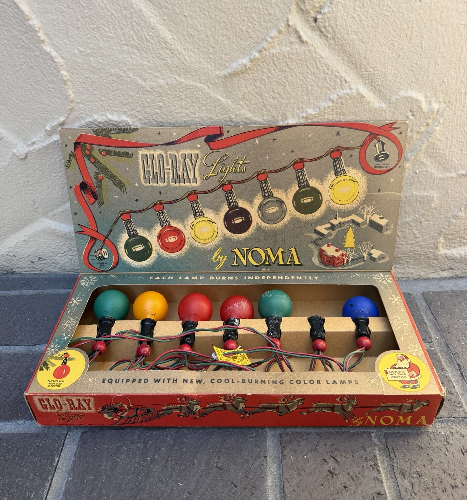 Vintage C-7 NOMA GLO-Ray Christmas Light Set in Original Box 1940s 50s WORKS Vintage C-7 NOMA GLO-Ray Christmas Light Set in Original Box 1940s 50s WORKS