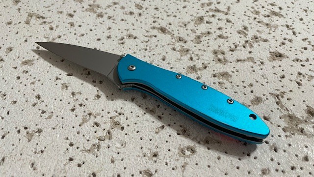 1660TEAL Kershaw Leek Folding Pocket Knife Plain Blade Blue Handle A/O Linerlock