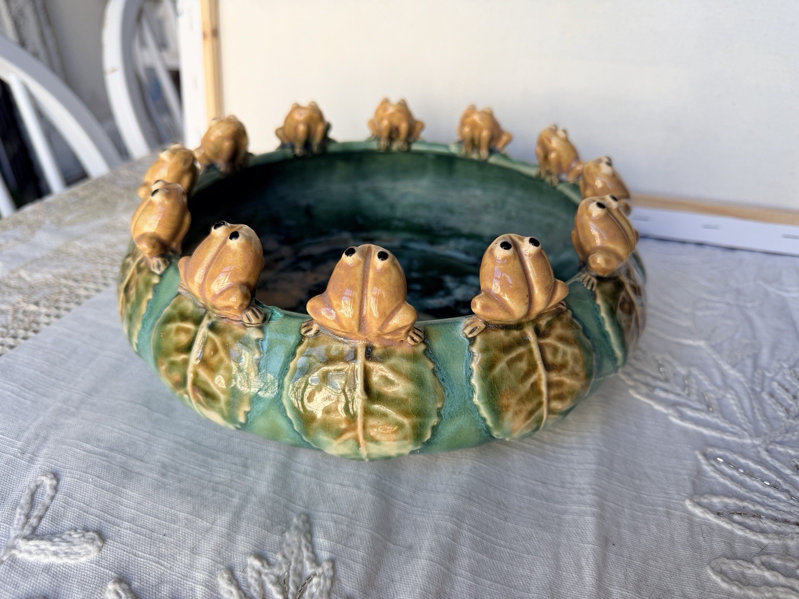 Vintage Majolica Style 12 Frog Planter On Lily Pad Ceramic 10” Unique Read* Vintage Majolica Style 12 Frog Planter On Lily Pad Ceramic 10” Unique Read*