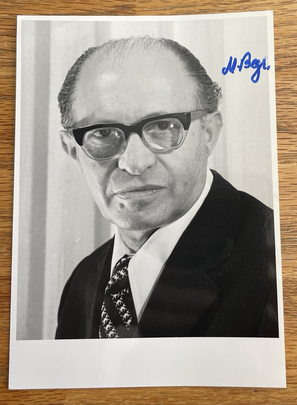 MENACHEM BEGIN (ISRAEL) AUTOGRAPHED PHOTO