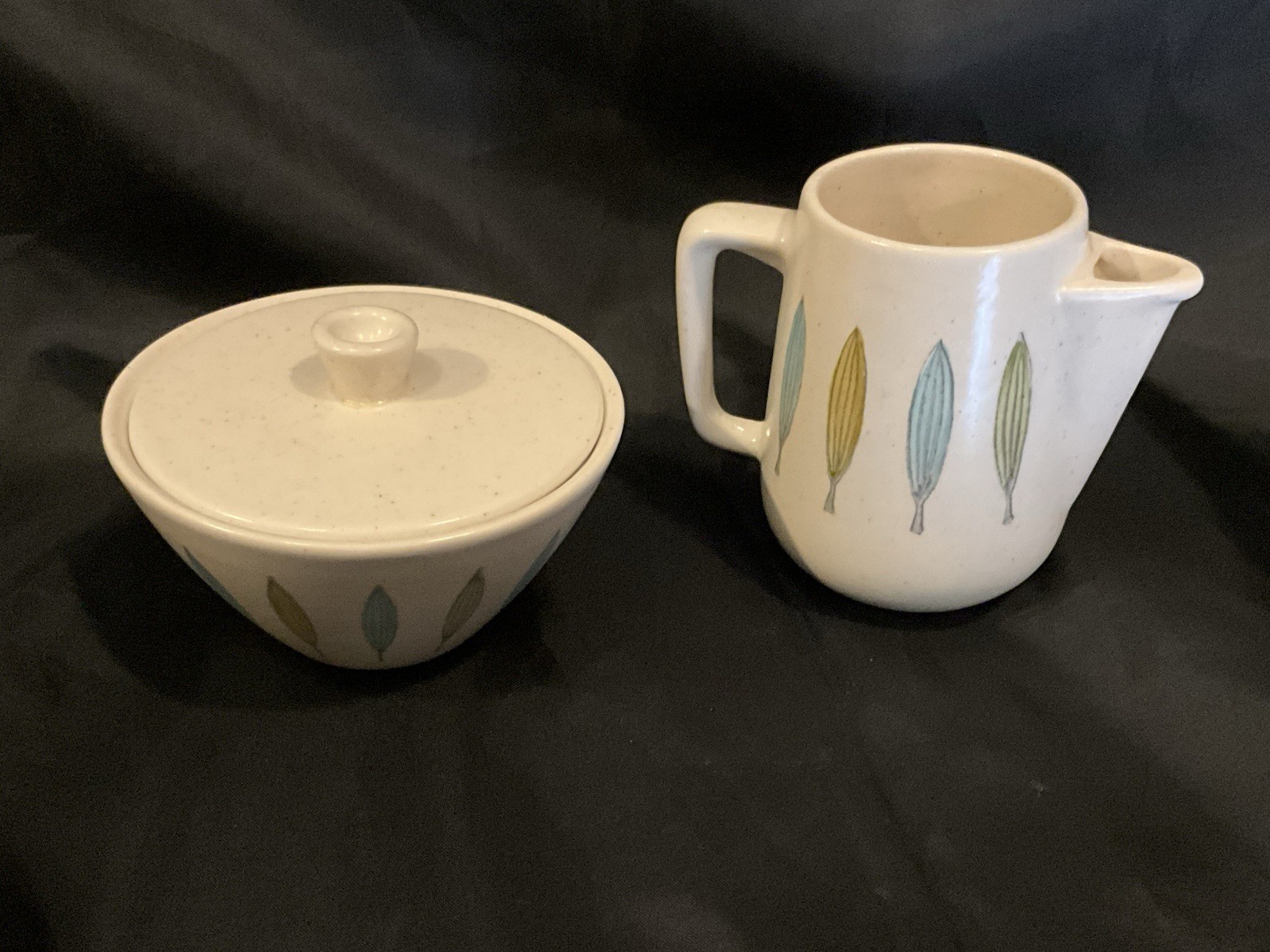 Metlox Poppytrail California Palm Leaf Covered Sugar & Creamer - MCM