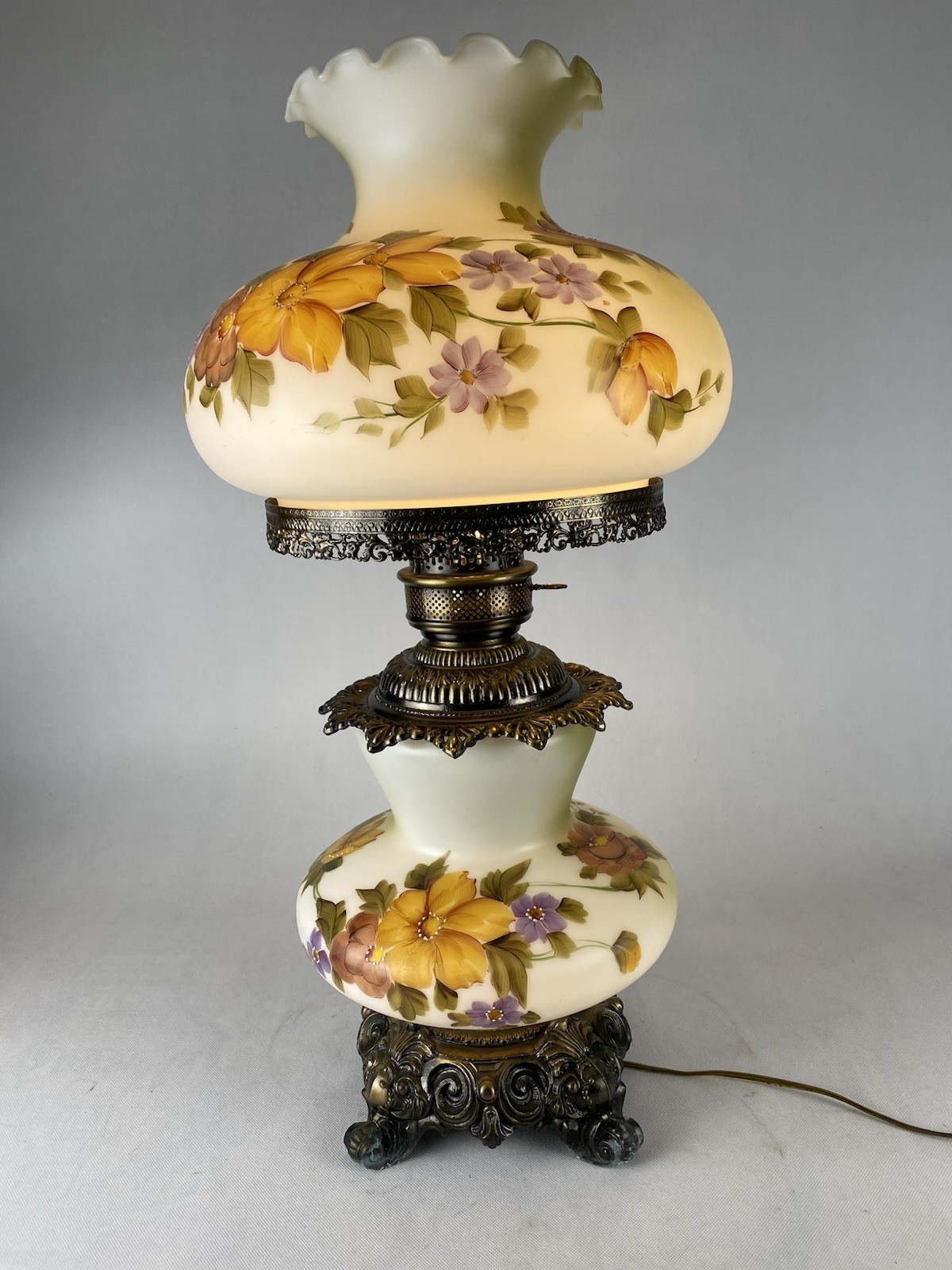 Vtg GONE w the WIND Hand Painted Florals Hurricane 3-way Parlor Courting Lamp
