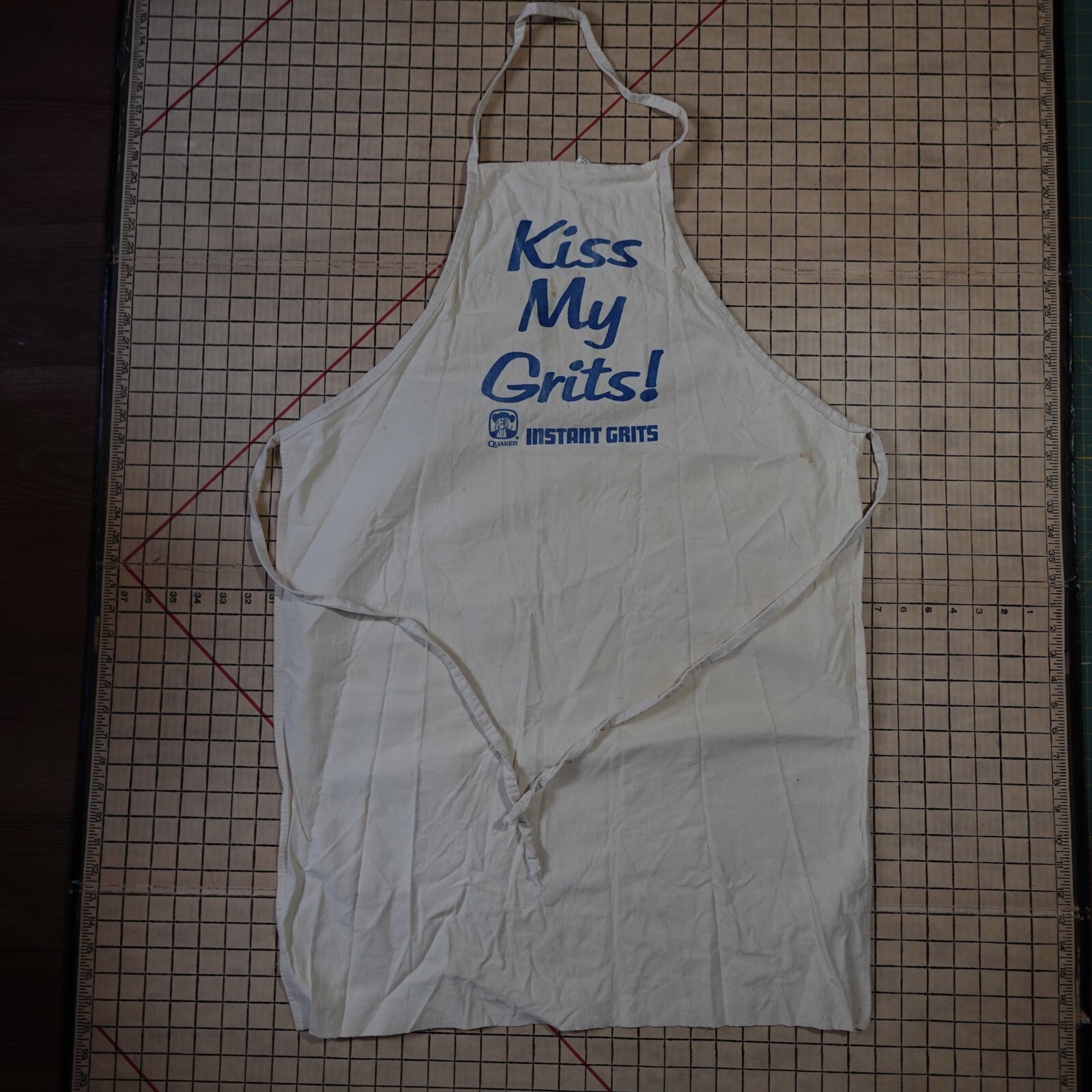 Vintage 60s ‘Kiss My Grits’ Quaker Oats Instant Grits Advertising Apron