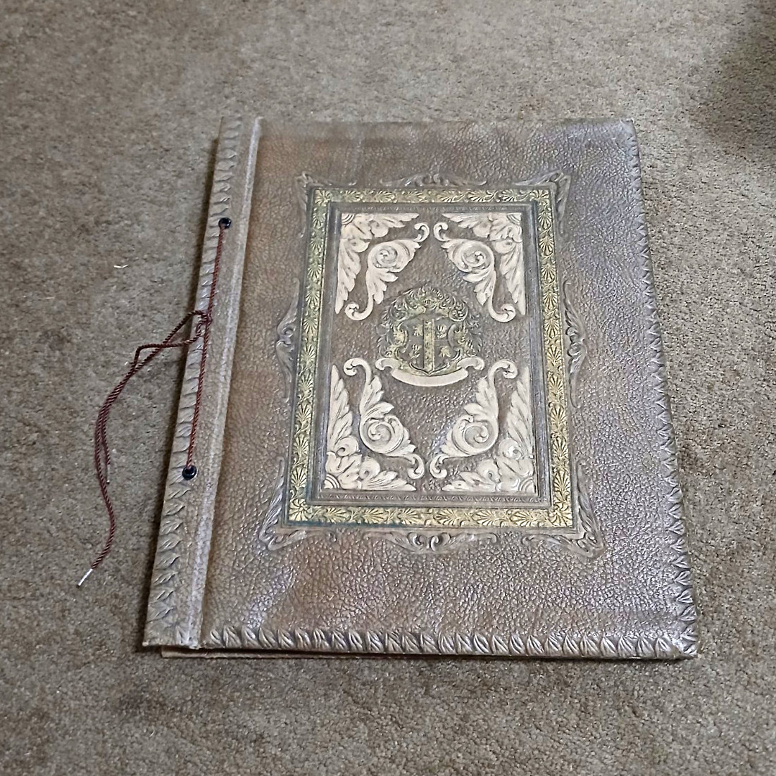 Vintage Harlich Embossed Leather Scrapbook Photograph Album Blank Paper Pages