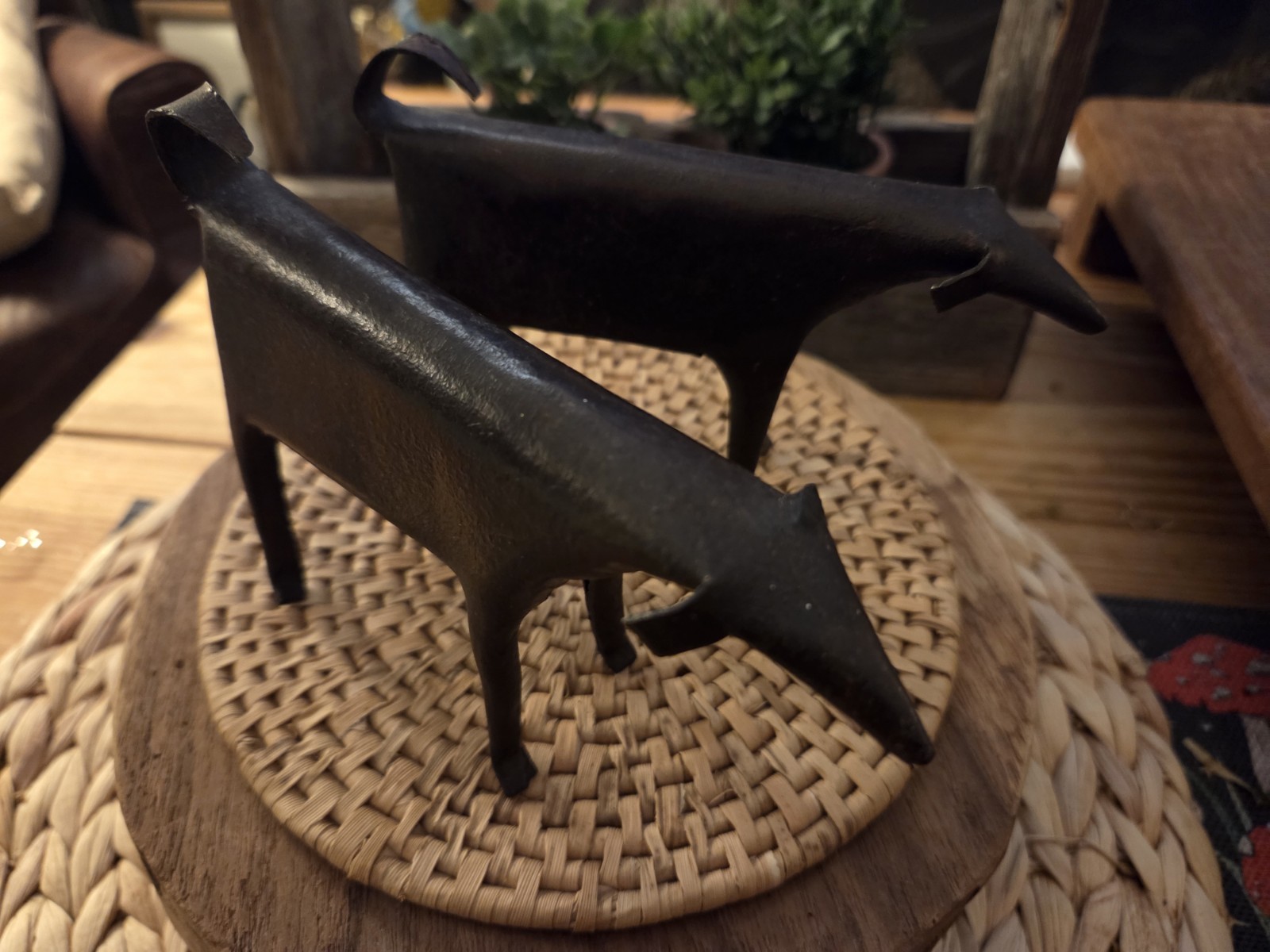 Art Studio Metal Art Hand Made Modern Farmhouse Cow Sculptures Set Of Two Art Studio Metal Art Hand Made Modern Farmhouse Cow Sculptures Set Of Two