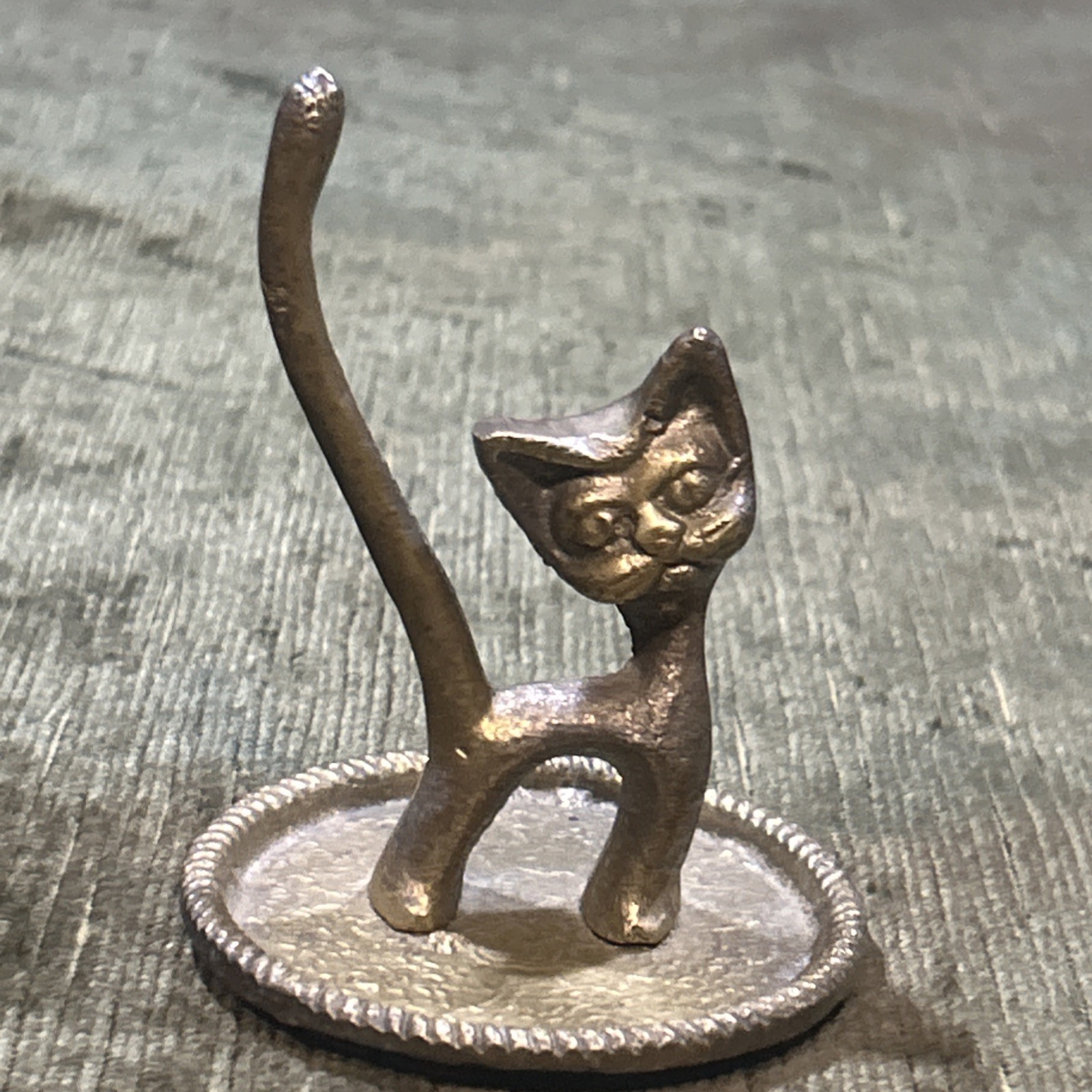 Vintage Solid Brass Cat Ring Holder Trinket Dish Pedestal Long Tail 3.25\