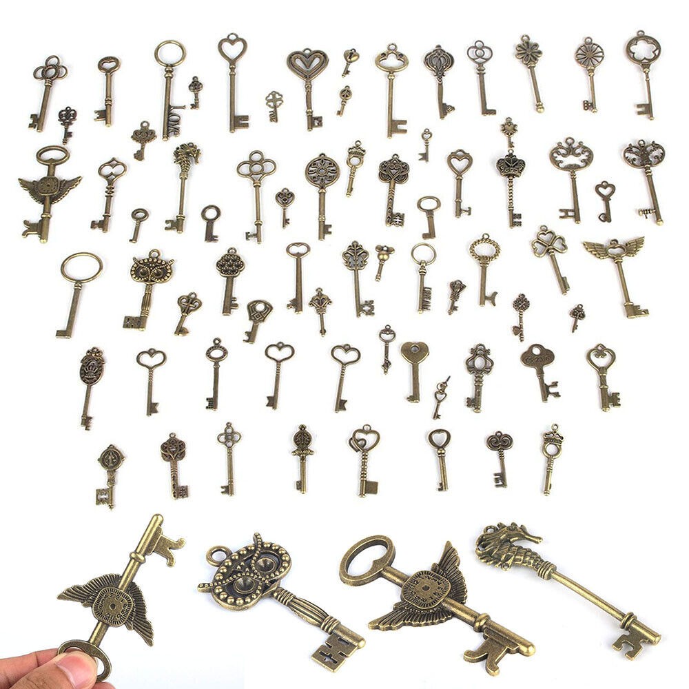 Antique Distressed 69-Piece Ornate Skeleton Key Necklace Decor Set Antique Distressed 69-Piece Ornate Skeleton Key Necklace Decor Set