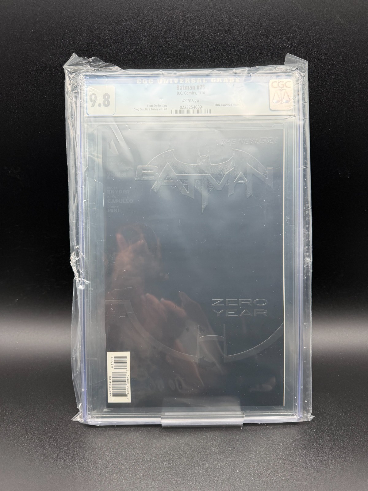 Batman 25 CGC 9.8 Zero Year BLACK EMBOSSED Cover Scott Snyder Greg Capullo DC Batman 25 CGC 9.8 Zero Year BLACK EMBOSSED Cover Scott Snyder Greg Capullo DC
