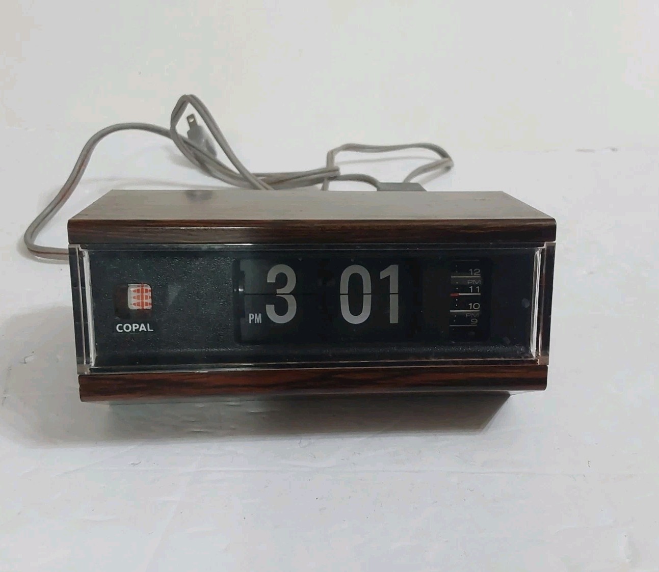 Copal Flip Clock Model 227. Made In Japan. Works.