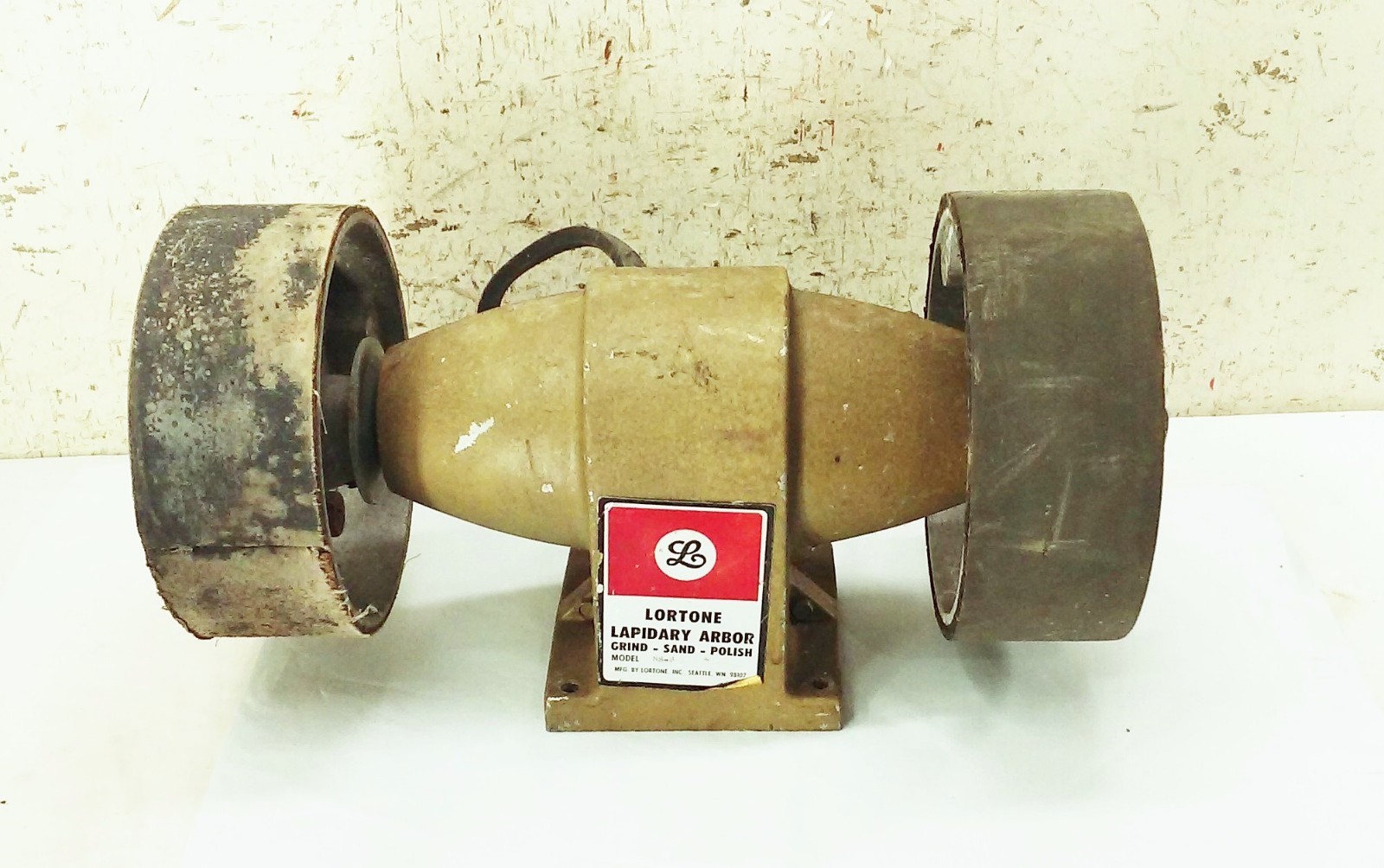 Vtg Lortone Lapidary Arbor Grinder gem stone polisher sander buffer Model NS-8