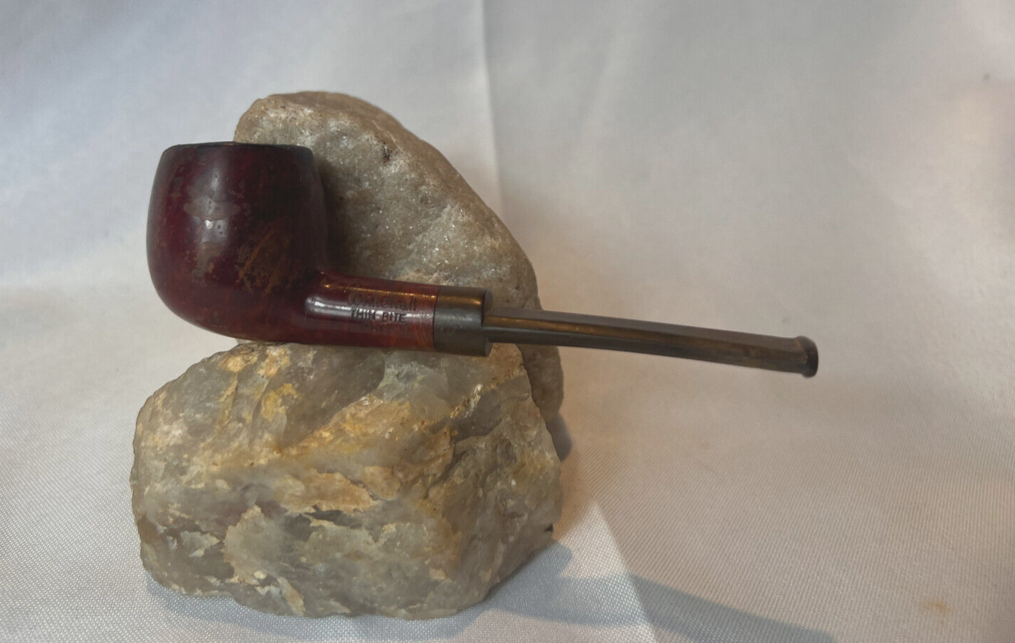 Vtg Whitehall Pipe Thin Bite Italy Apple Style Wood Smoking Implement