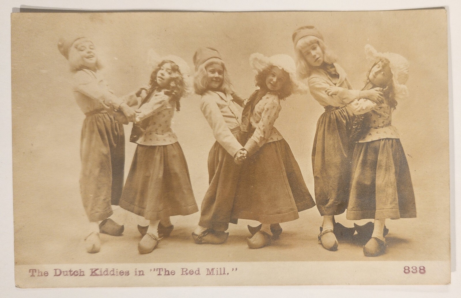 POSTCARD, RPPC, DUTCH KIDDIES IN \ POSTCARD, RPPC, DUTCH KIDDIES IN \