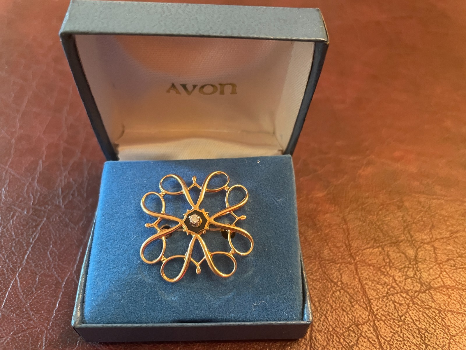 Vintage AVON  10K Diamond Onyx Award Pin Brooch w/Original Box & Booklet