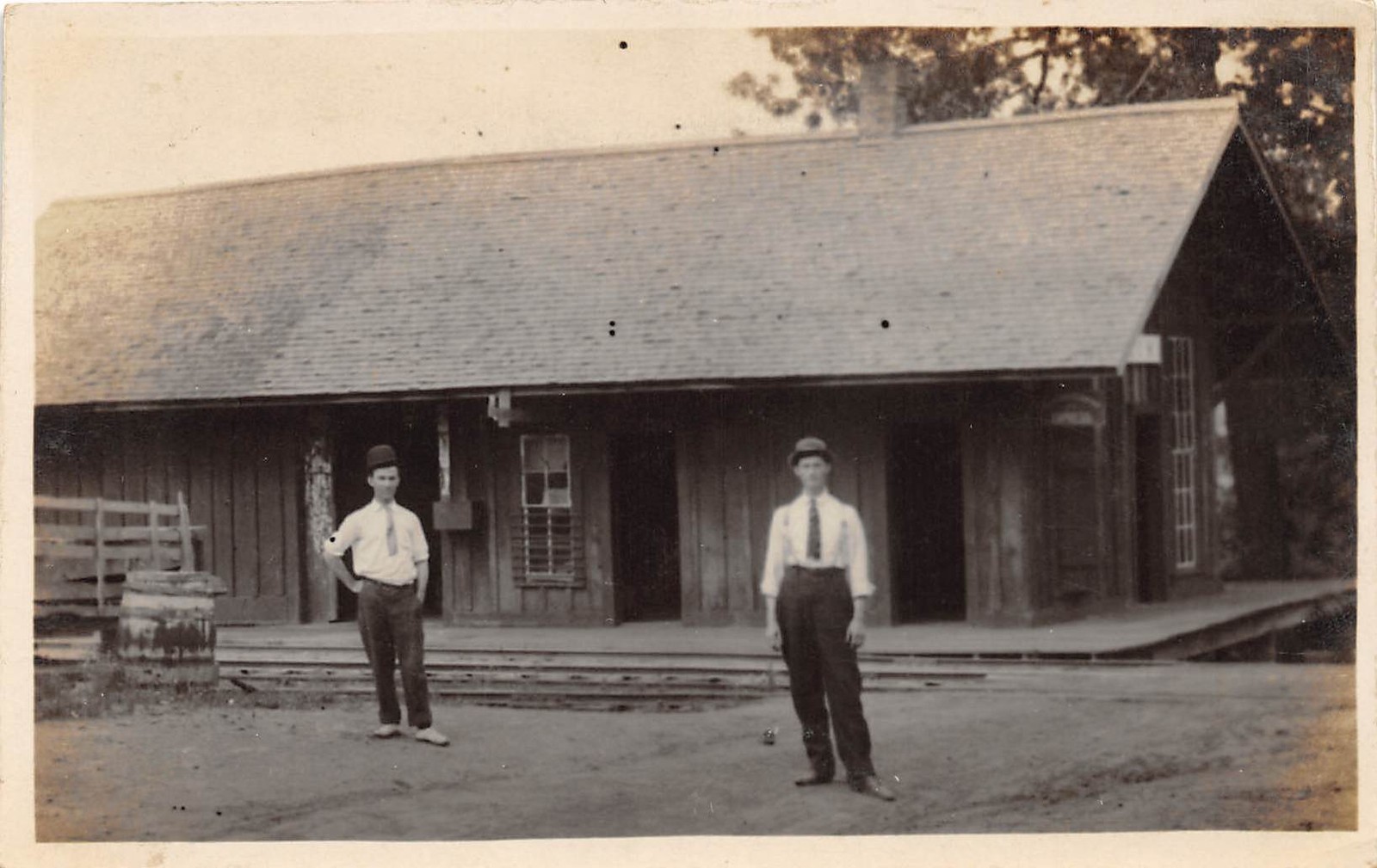 B25/ Occuptional Worker RPPC Postcard c1910 Railroad Depot Station Employees 14 B25/ Occuptional Worker RPPC Postcard c1910 Railroad Depot Station Employees 14