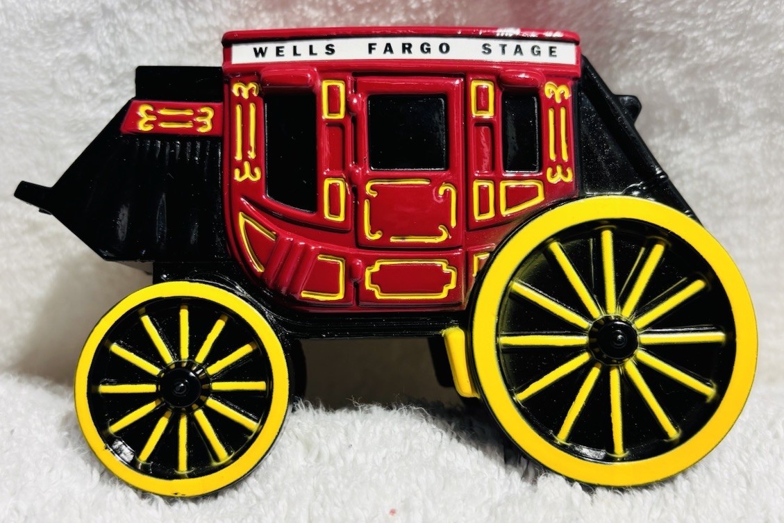 Wells Fargo Stage Coach Wagon Die Cast Metal  Coin Bank with Key - 5 X 3