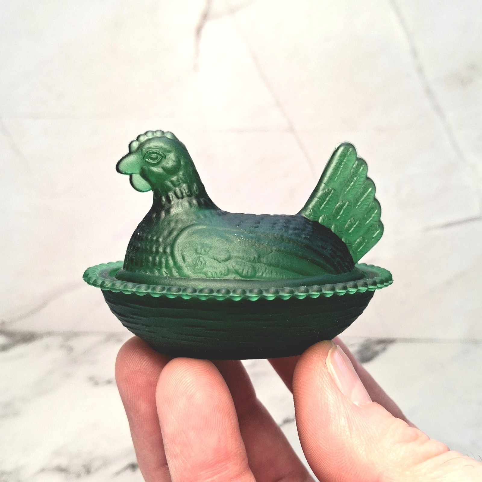Frosted Emerald Green Indiana Style Glass Mini Hen On Nest Chicken Salt Dish