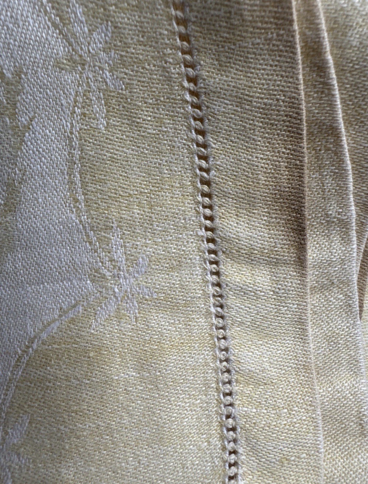 Vintage Napkins Pale Yellow Set Of 8 Linen Tiny Openwork Detail  12.5” X 13”