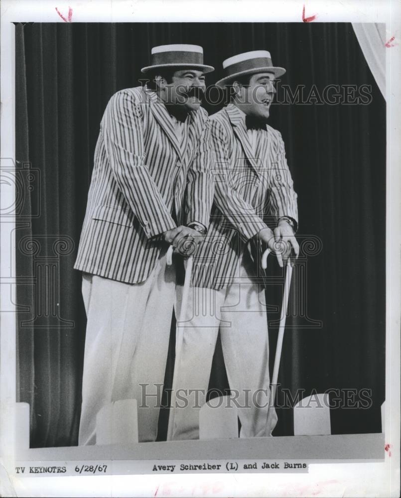 1967 Press Photo Avery Schreiber and Jack Burns Perform On TV Keynotes