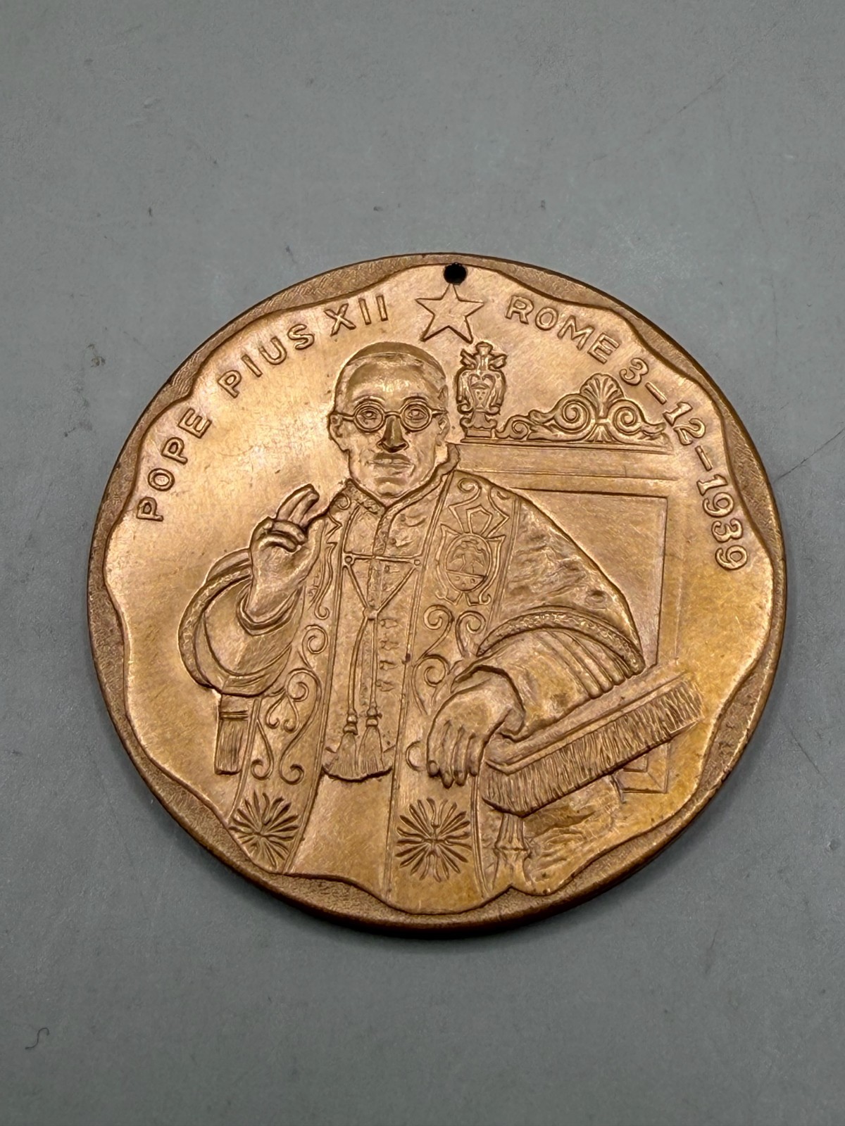 Vintage Pope Pius XII Rome 3-12-1939 Medal Behold Saint Christopher Religious