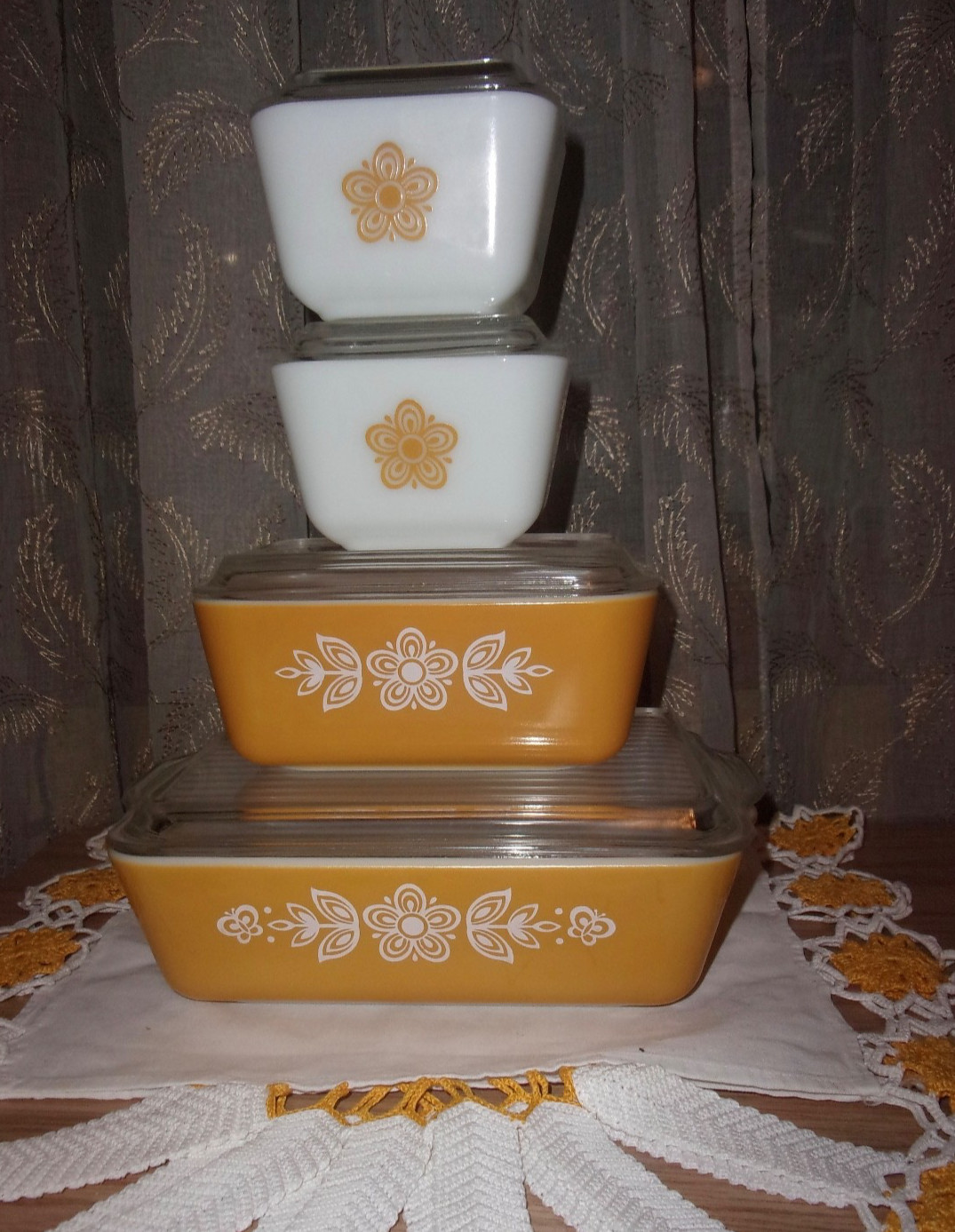 Pyrex Butterfly gold refrigerator dishes vntg 70's 8 pc complete 501 502 503 EUC