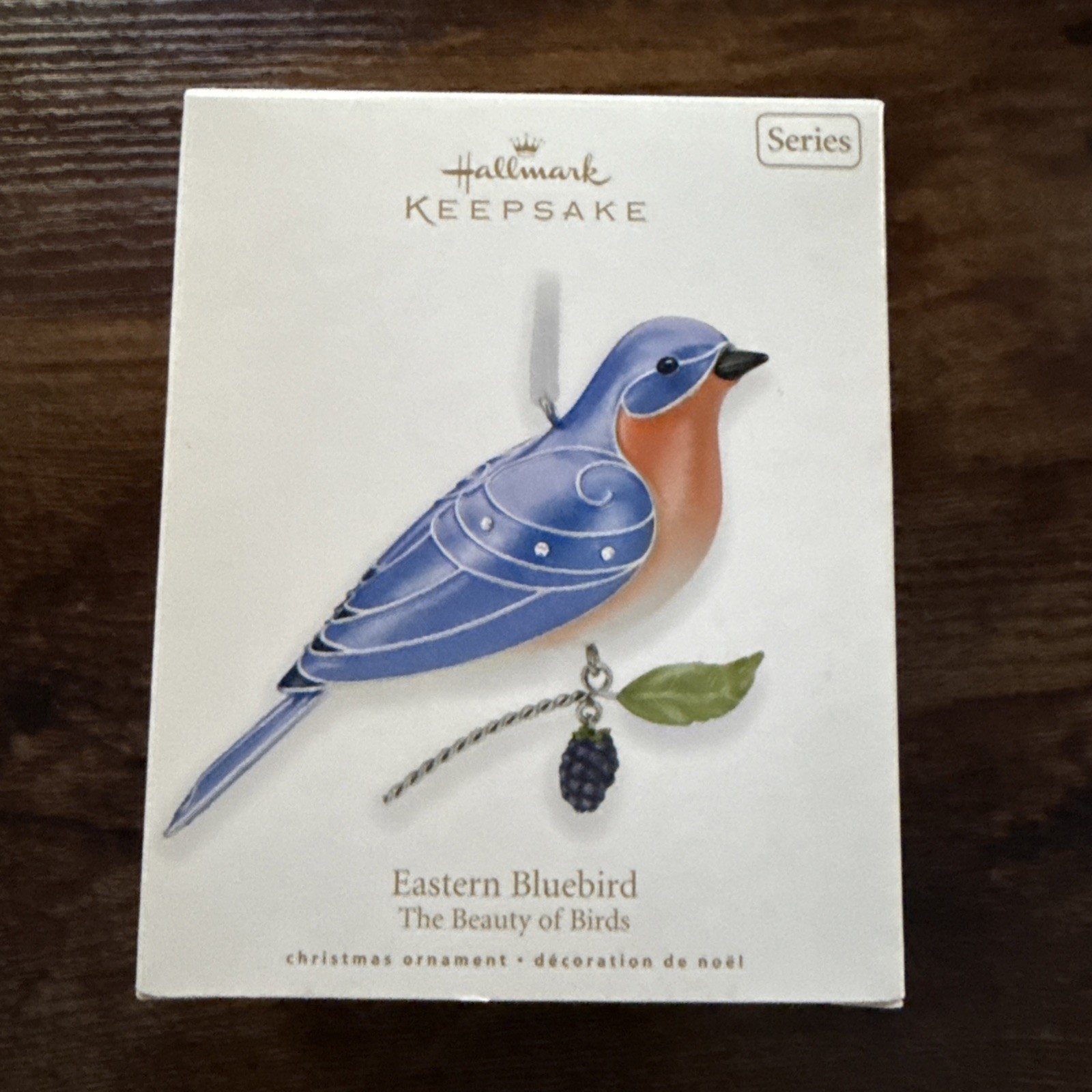 Hallmark Keepsake~2010 Eastern BlueBird~The Beauty of Birds Ornament~6th READ