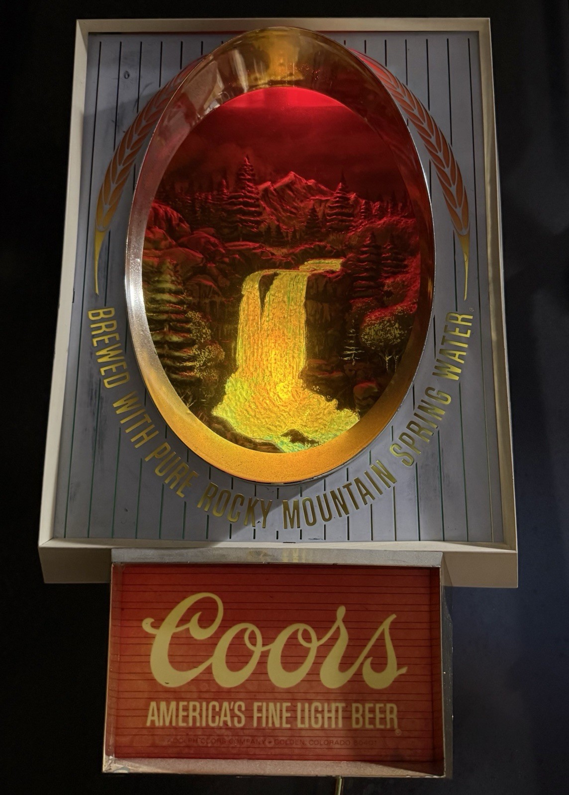 Vintage Coors America’s Fine Light Beer Lighted Motion Waterfall Sign. Everbrite