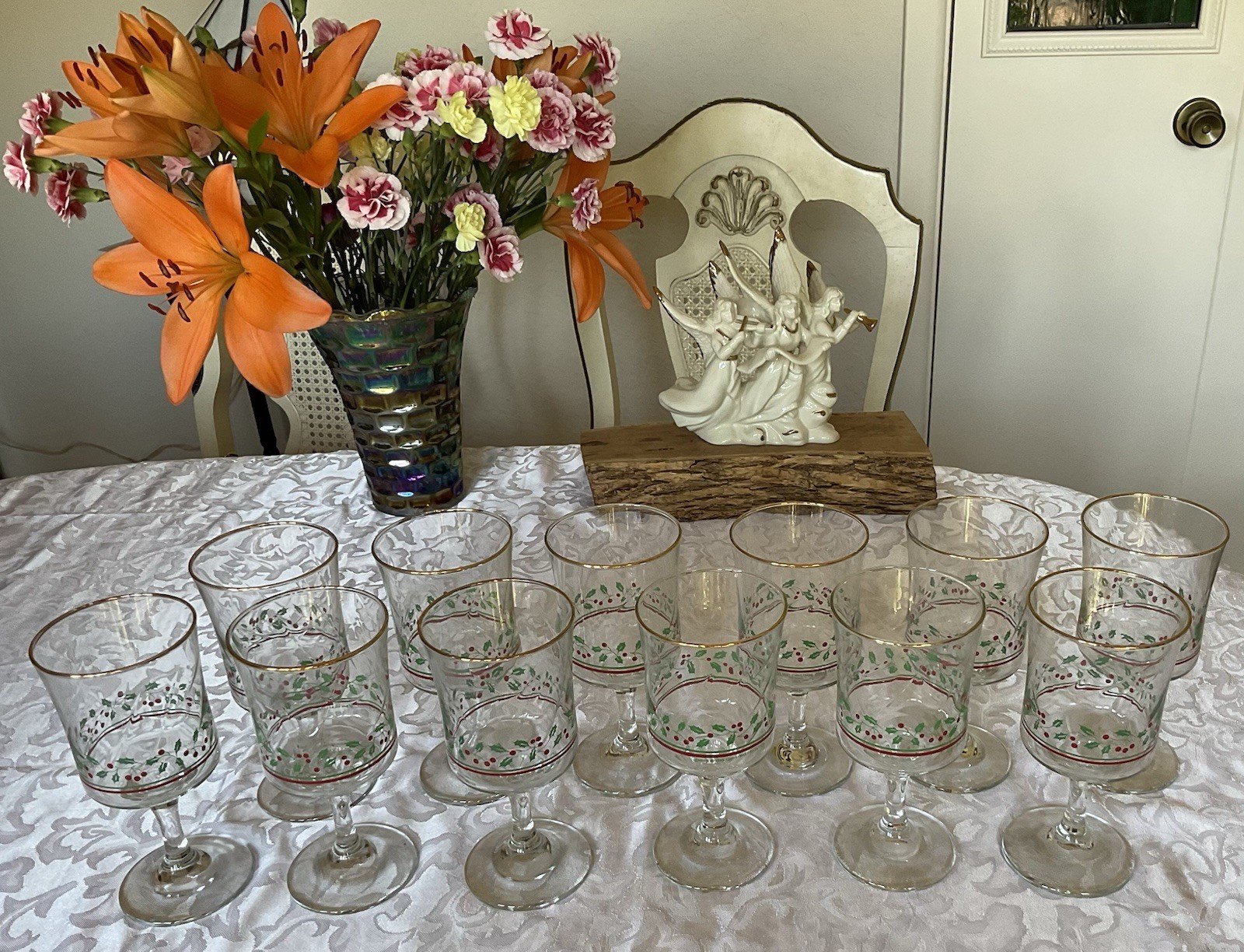 ARBY\'S 1986-CHRISTMAS GLASSES-HOLLY  BERRY STEMMED GOBLETS GLASSES SET OF 12
