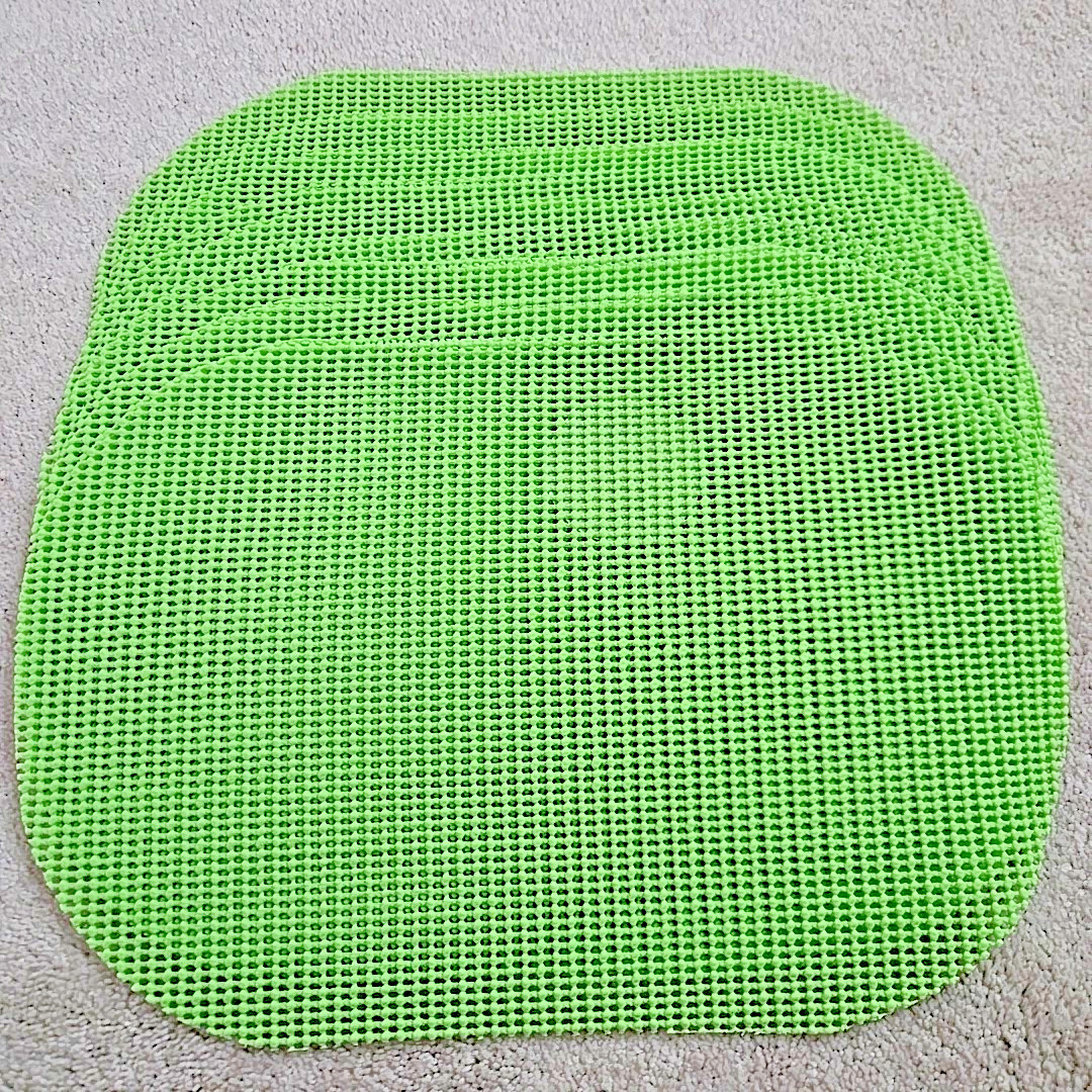 Better Home Set of 9 Retro Molded Foam Neon Green Placemats 11.5\