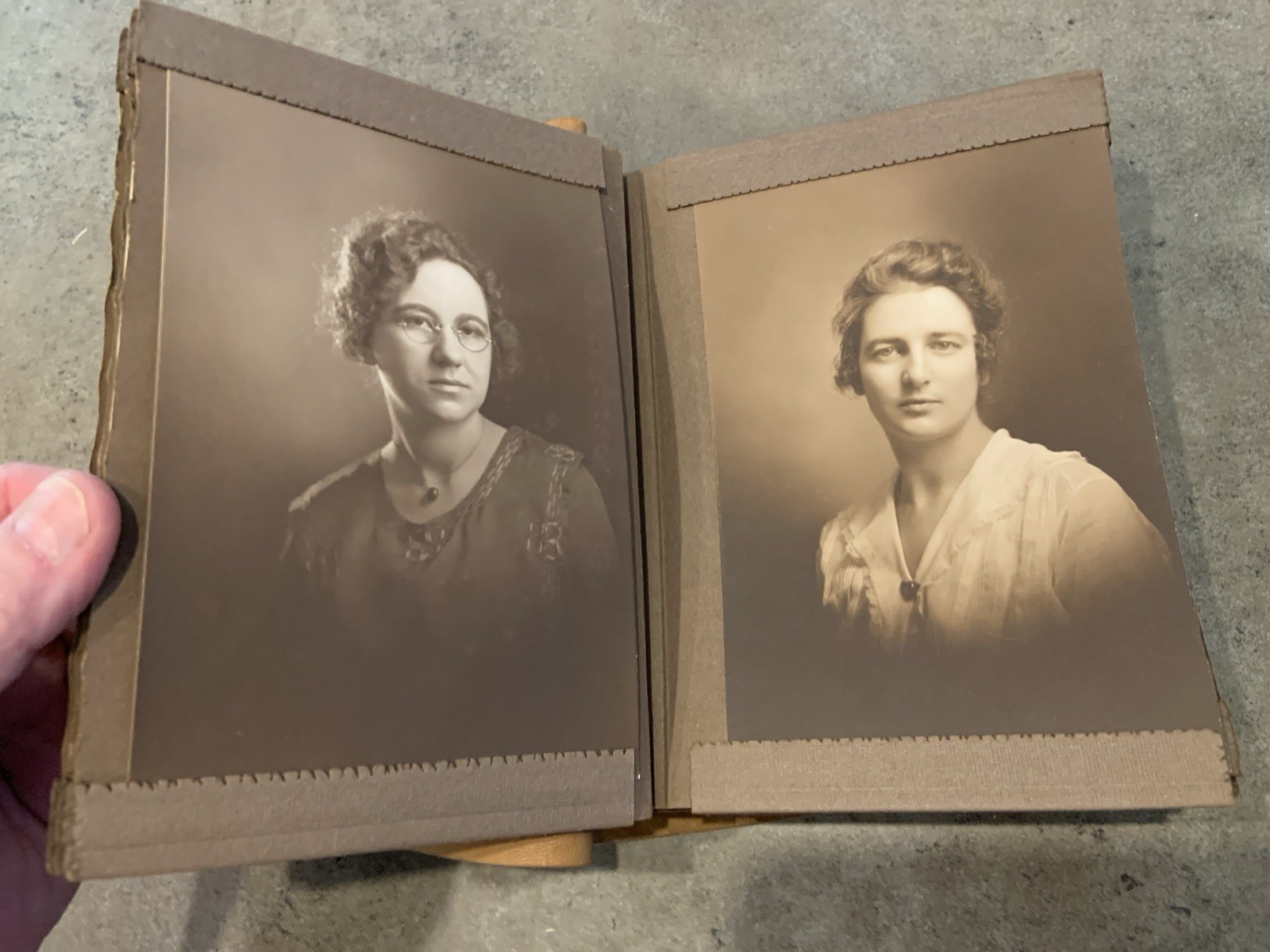 Antique Norway Maine High School Graduating Class Photo Album Suede 1915-1925