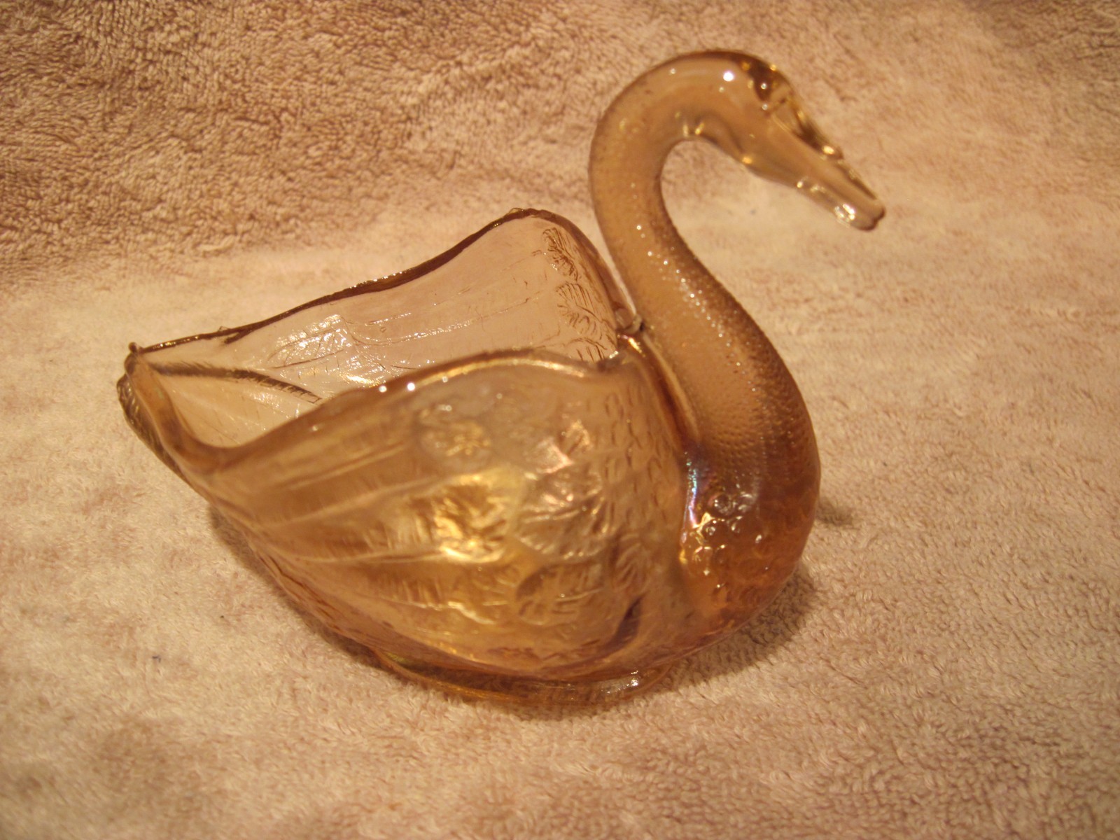 Elegant  Fenton Glass Pink Swan Candy/Trinket Dish