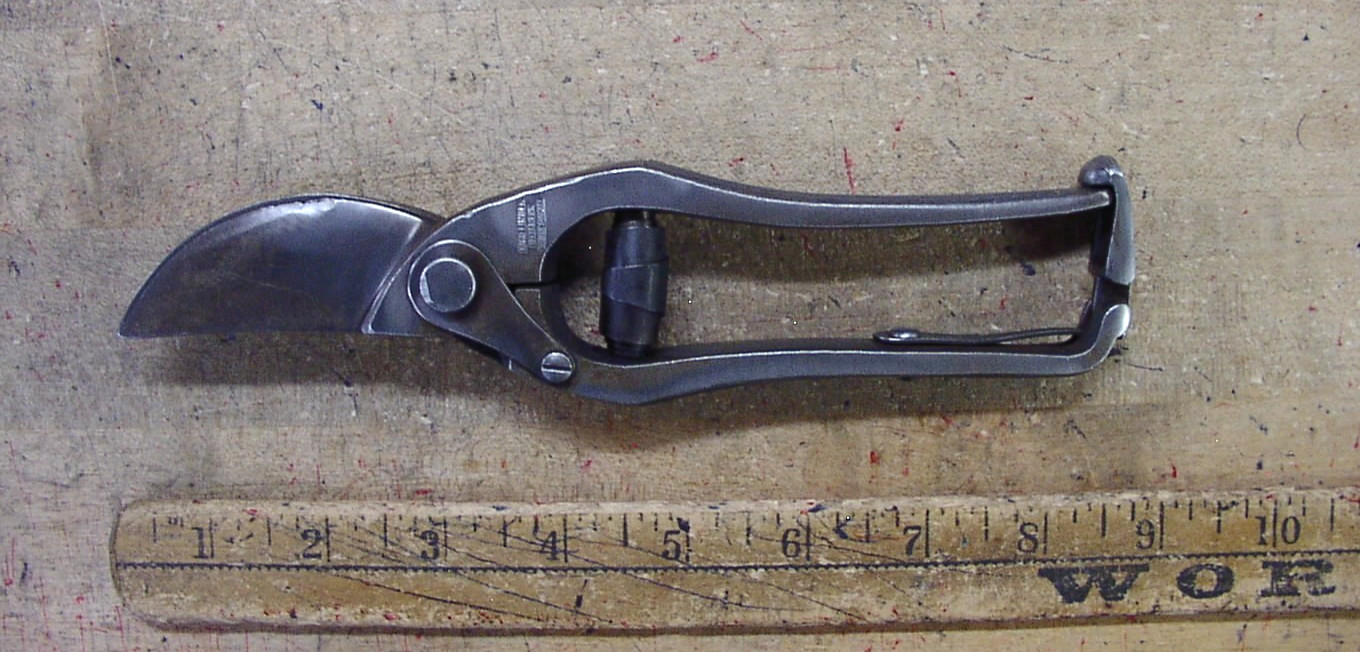 Vintage Hugo Linder Deltawerk Bypass Pruner,1293D,8-71/4\