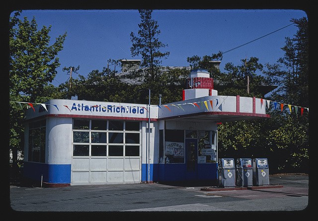 Photo:Arco gas, Portland, Oregon