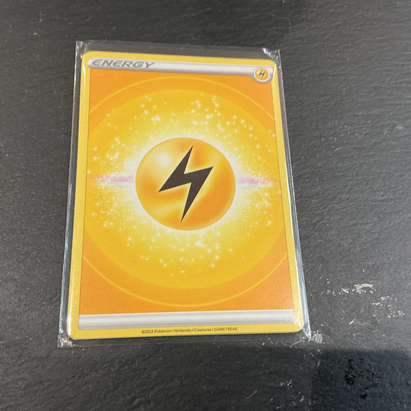 2022 Pokémon Electric Energy Base Set 5 pack bundle 2022 Pokémon Electric Energy Base Set 5 pack bundle