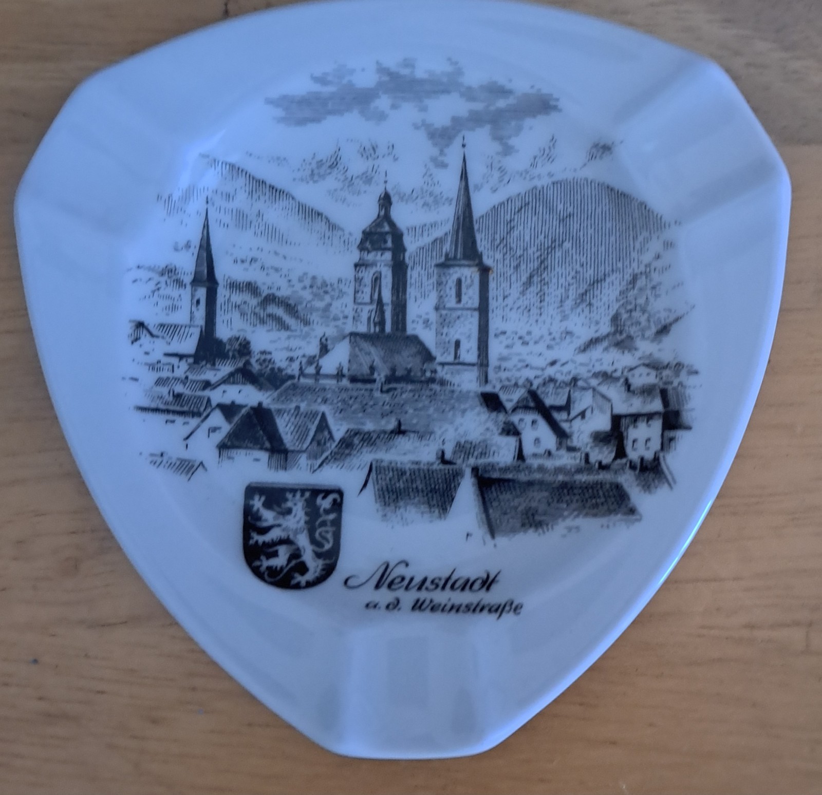A K Kaiser porcelain ashtray W. Germany, 4\