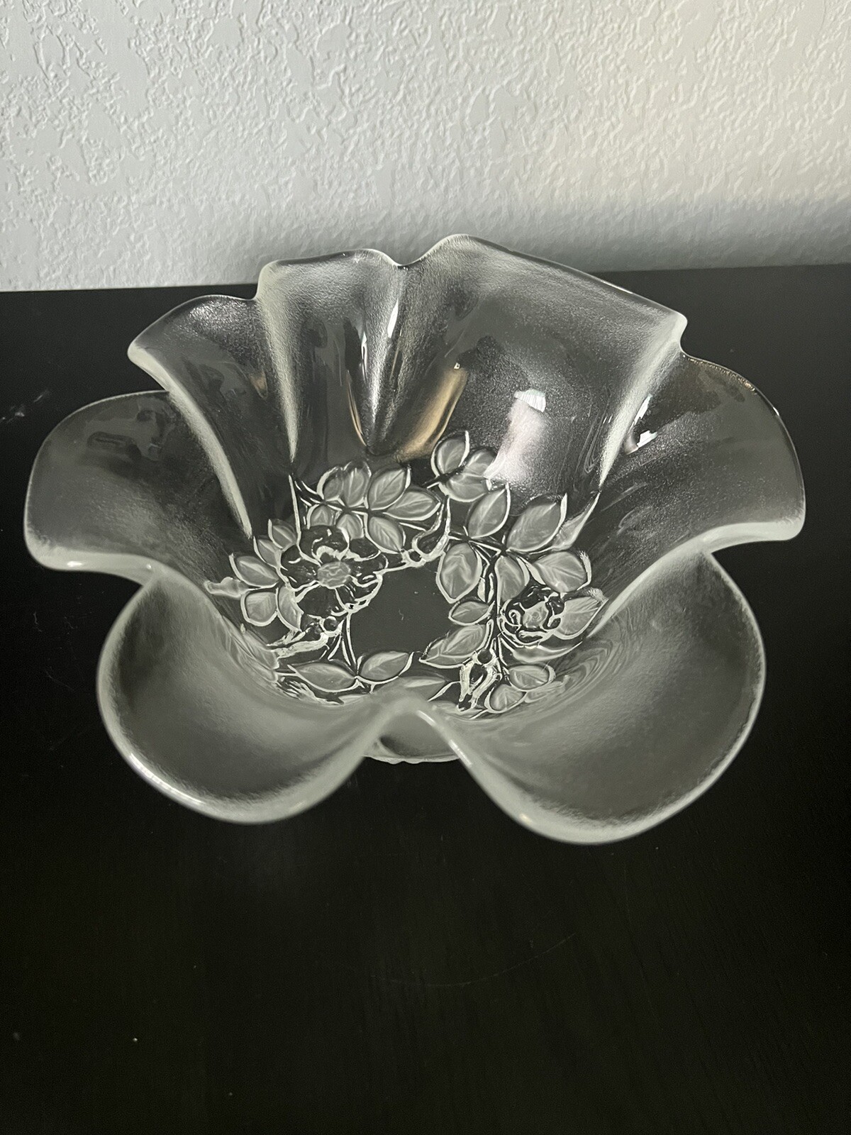 VTG Mikasa Bianca Flower Shaped 8\