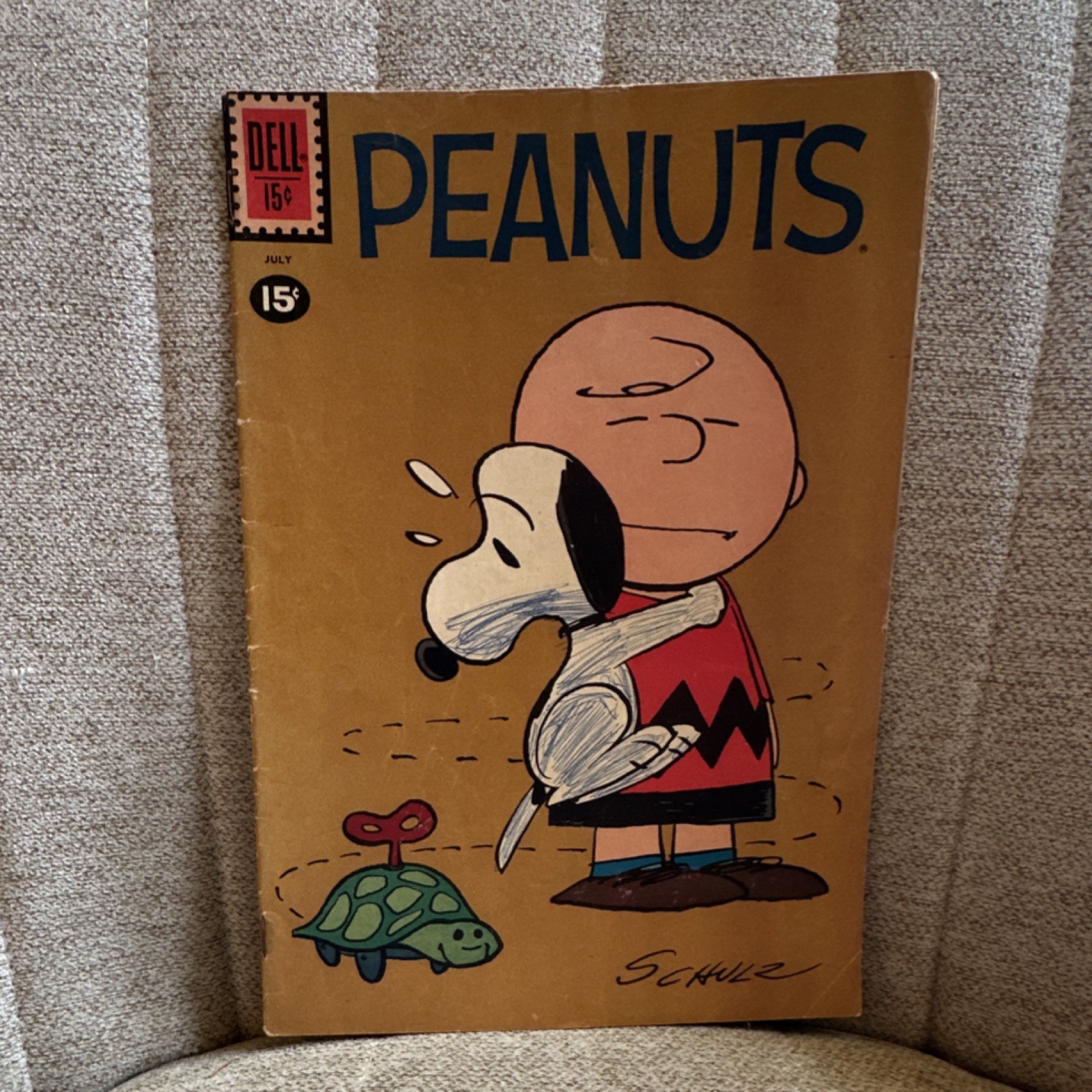 Dell Comics Peanuts Single Issue Snoopy Charlie Brown Charles Schulz 15¢ Cover