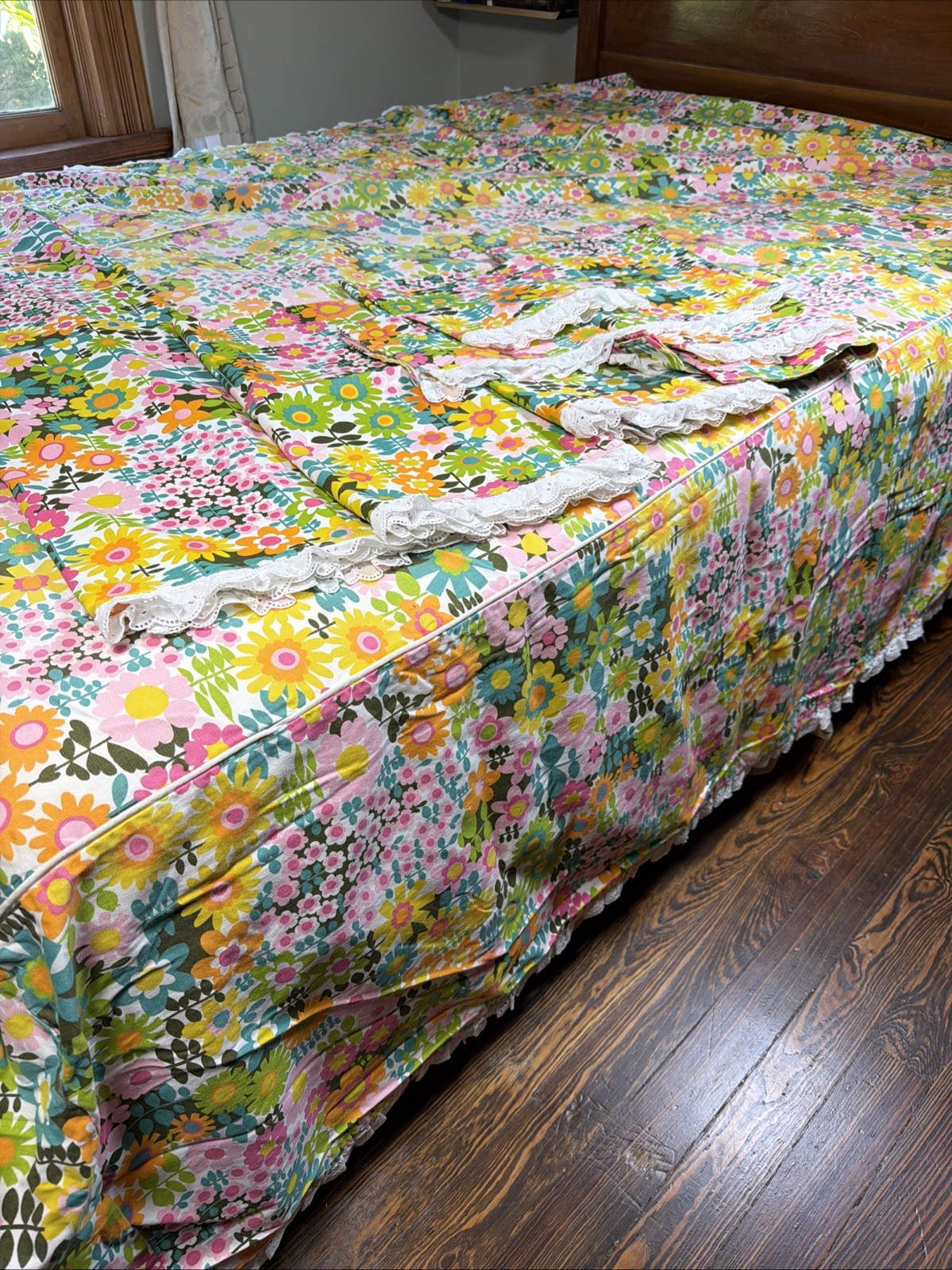Floral Print Twin Bed Cover With Curtains Bright Psychedelic Flower Power 60s 70