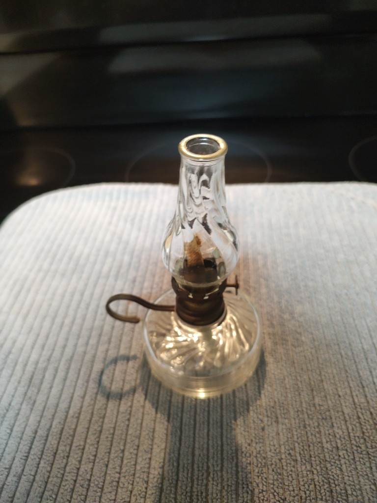 Antique Miniature Clear Swirl Glass Kerosene Finger Oil Lamp Plume & Atwood Antique Miniature Clear Swirl Glass Kerosene Finger Oil Lamp Plume & Atwood