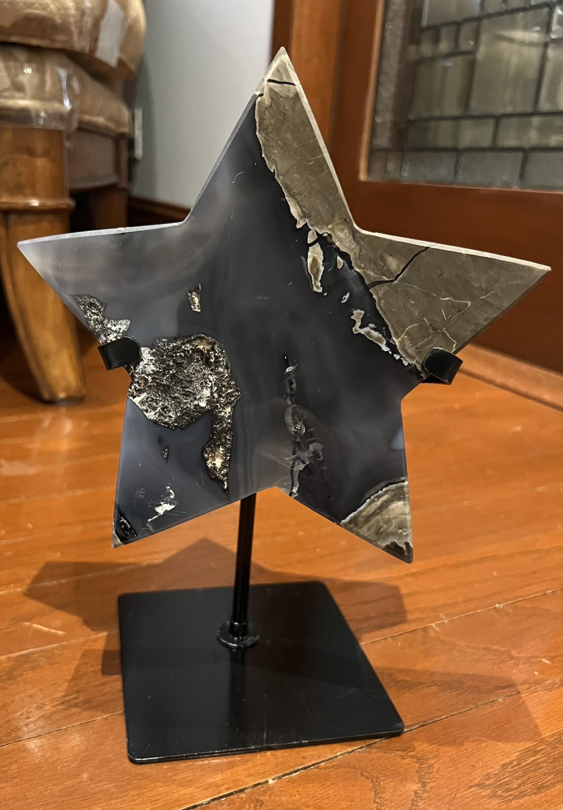 8 in./4.29 lbs. Stunning Druzy Volcano Agate 5 Point Star. Great UV Reactive 8 in./4.29 lbs. Stunning Druzy Volcano Agate 5 Point Star. Great UV Reactive