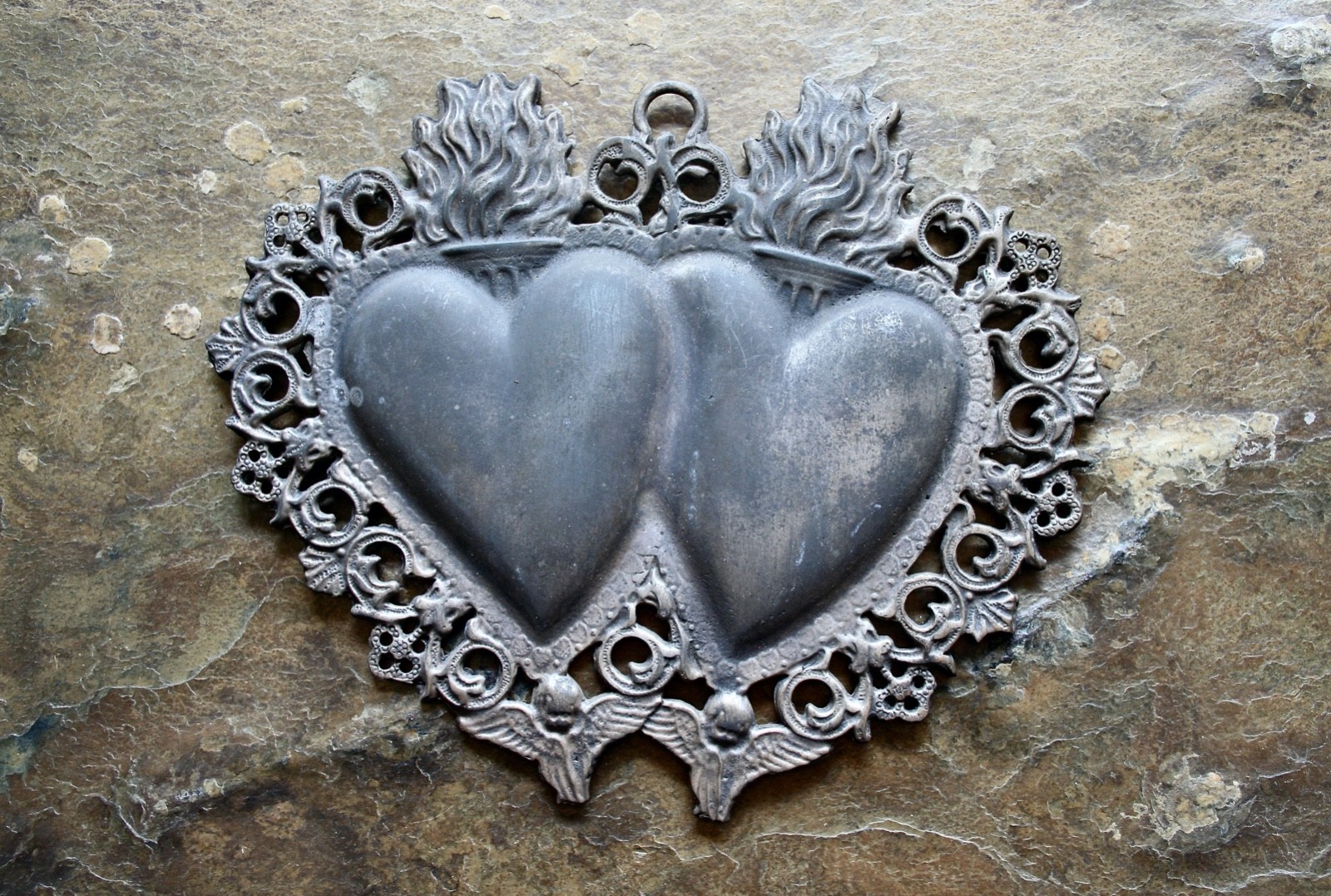 Vintage GPM ZINN Pewter Flaming Hearts Milagro Ornament Rare Lg Double Heart
