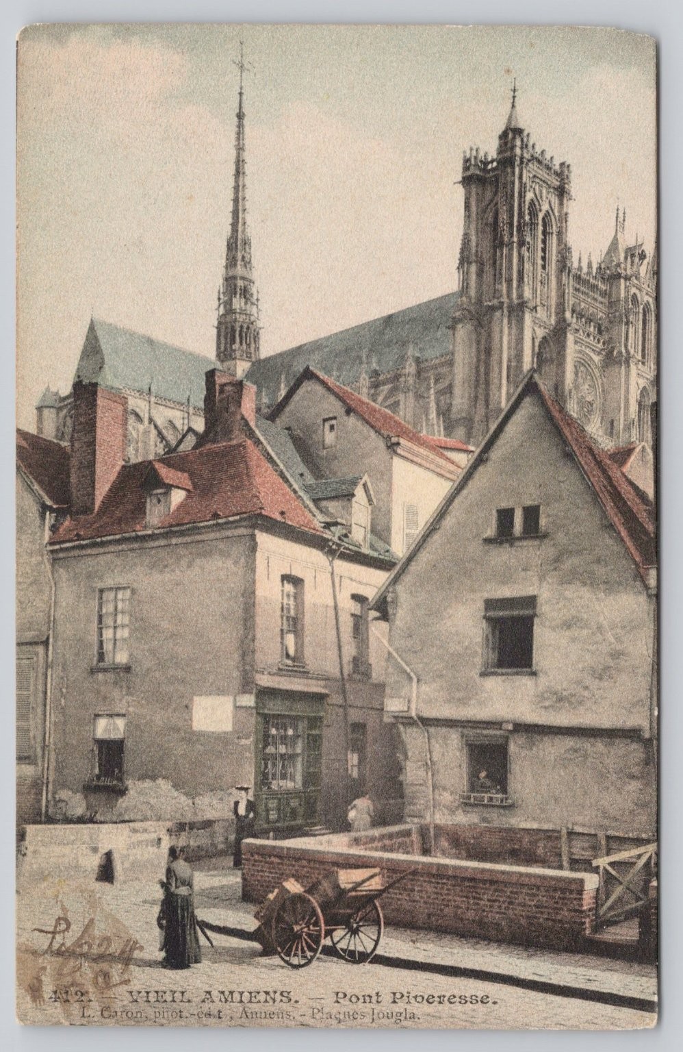 Vintage Amiens France Notre-Dame Cathedral Old Street Scene Postcard