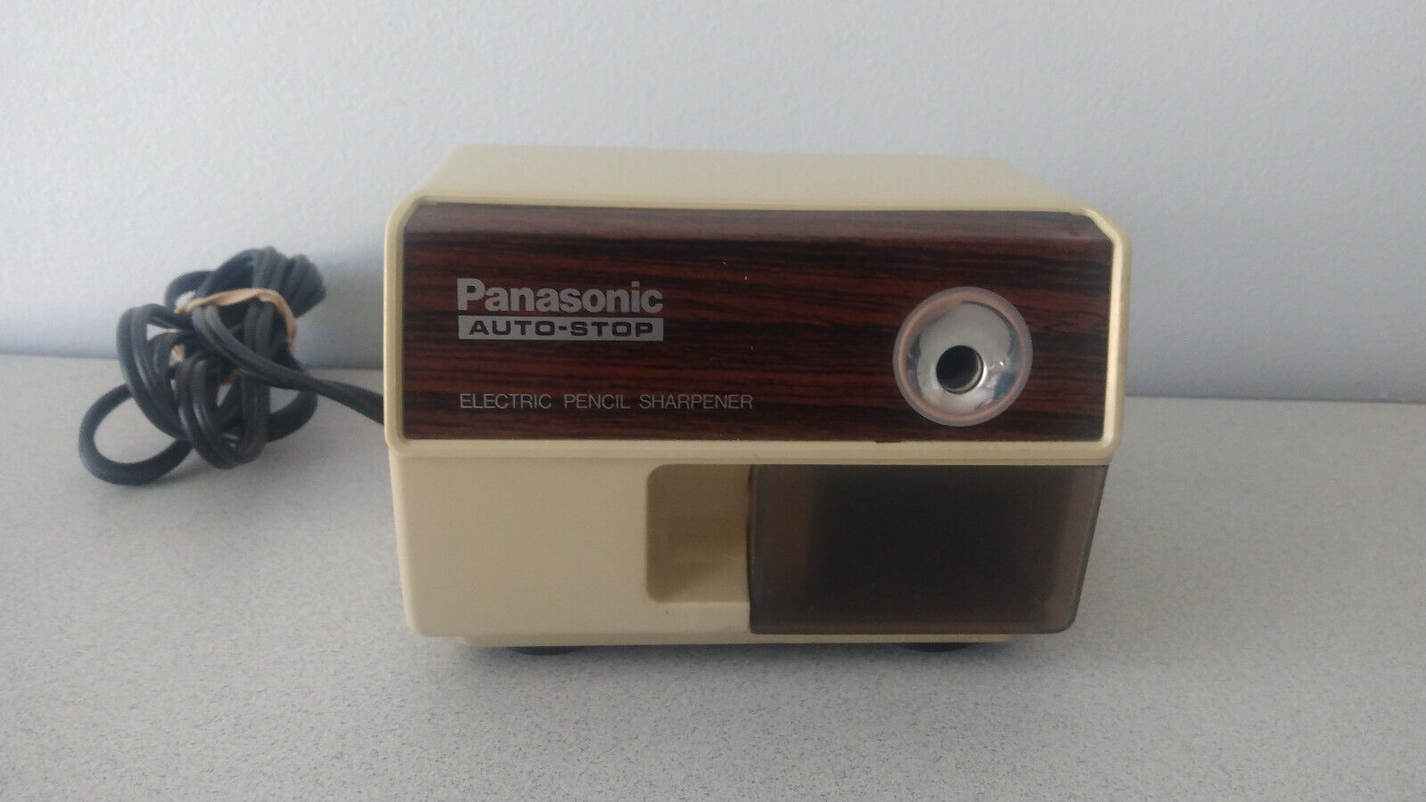 Panasonic Electric Pencil Sharpener Auto Stop KP-110 VTG
