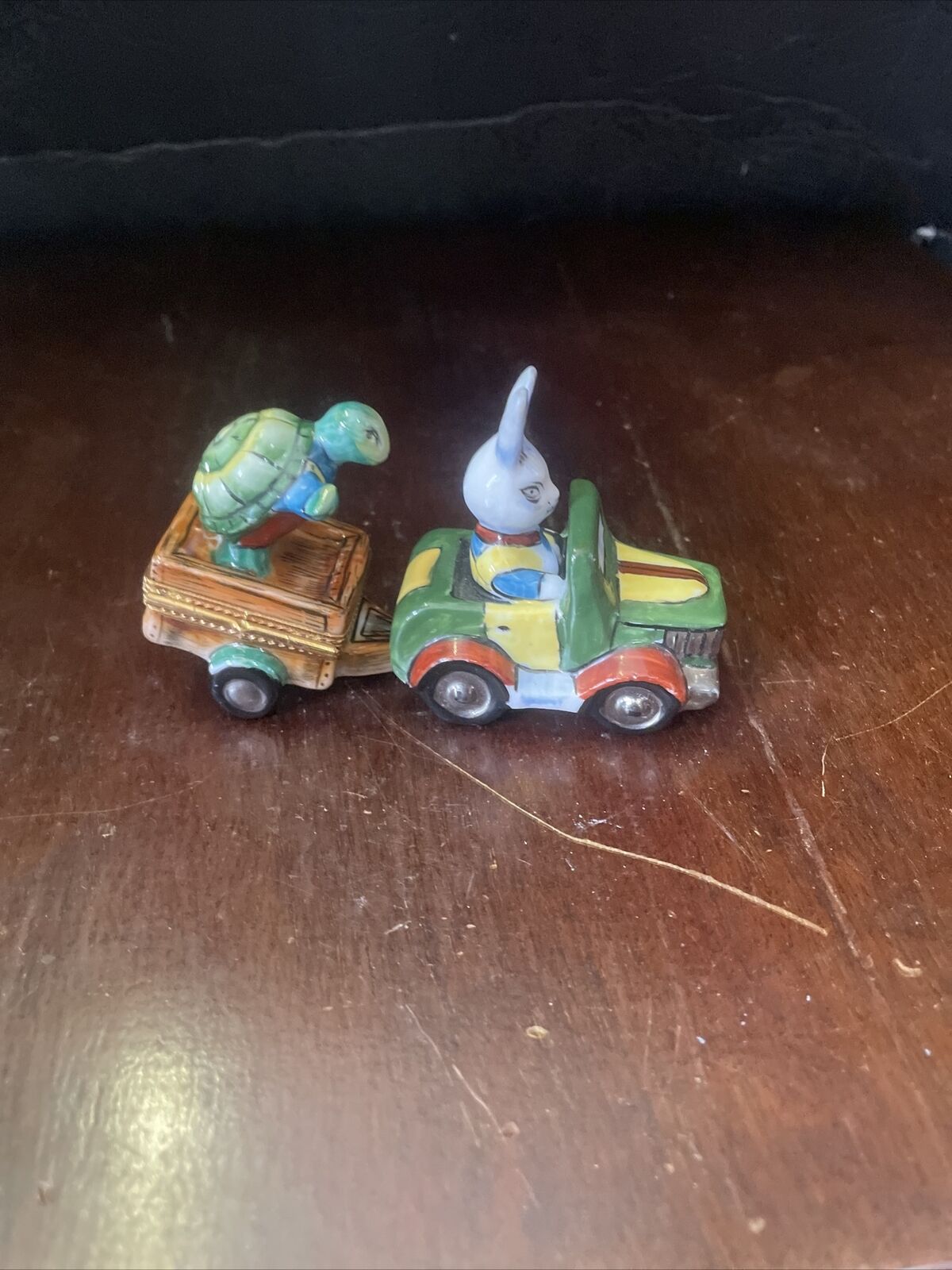 limoges peint main trinket box rabbit easter car pulling tailer cart W/turtle 