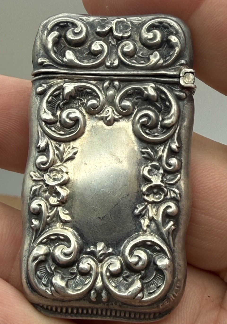 Antique Vintage Ornate Sterling Silver Vesta Match Safe Case Holder Old Antique Vintage Ornate Sterling Silver Vesta Match Safe Case Holder Old