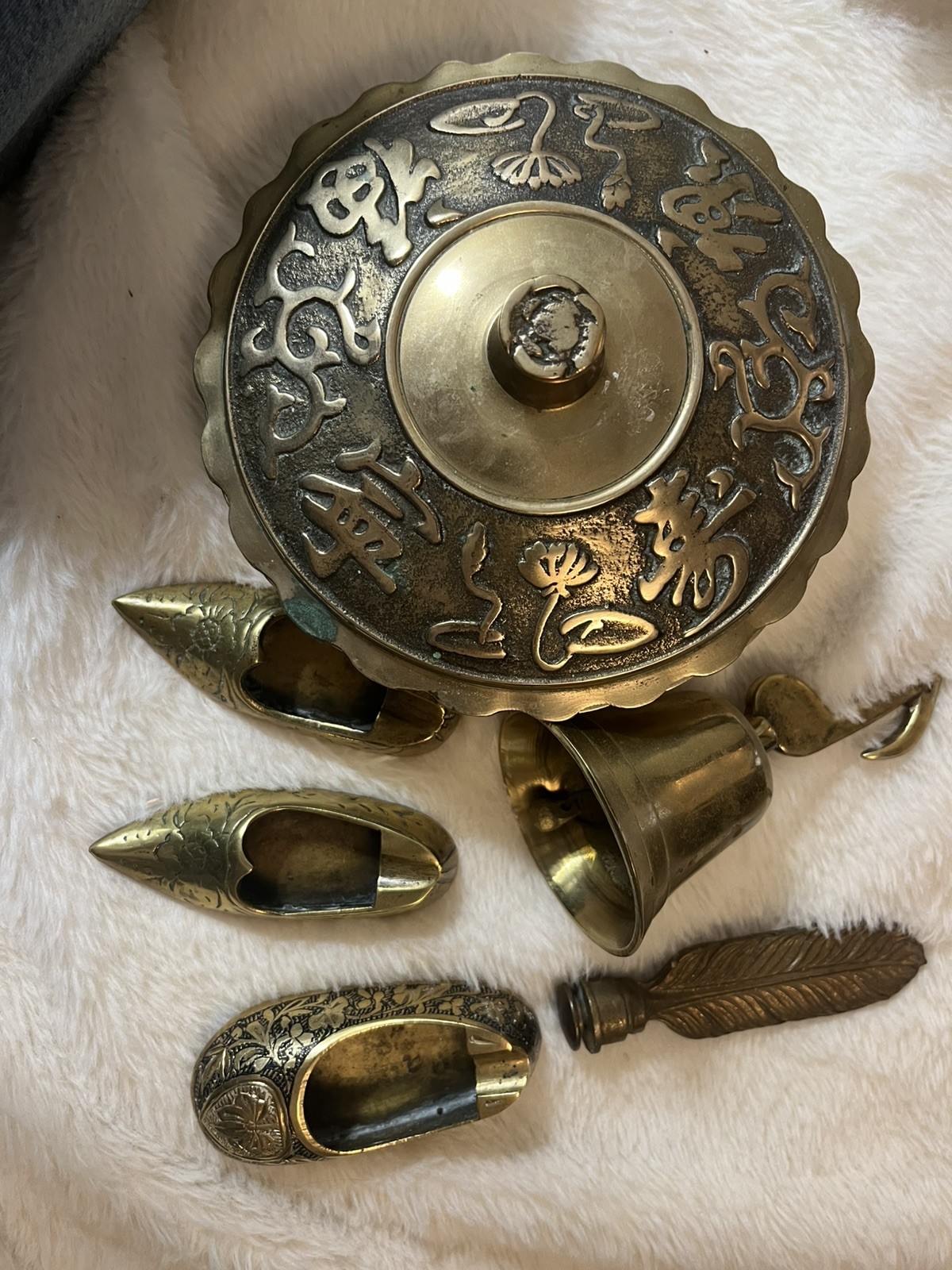 Vintage 1970s Brass Boho Hippie art Decor bell feather Japanese Fritz  Lot Of  6