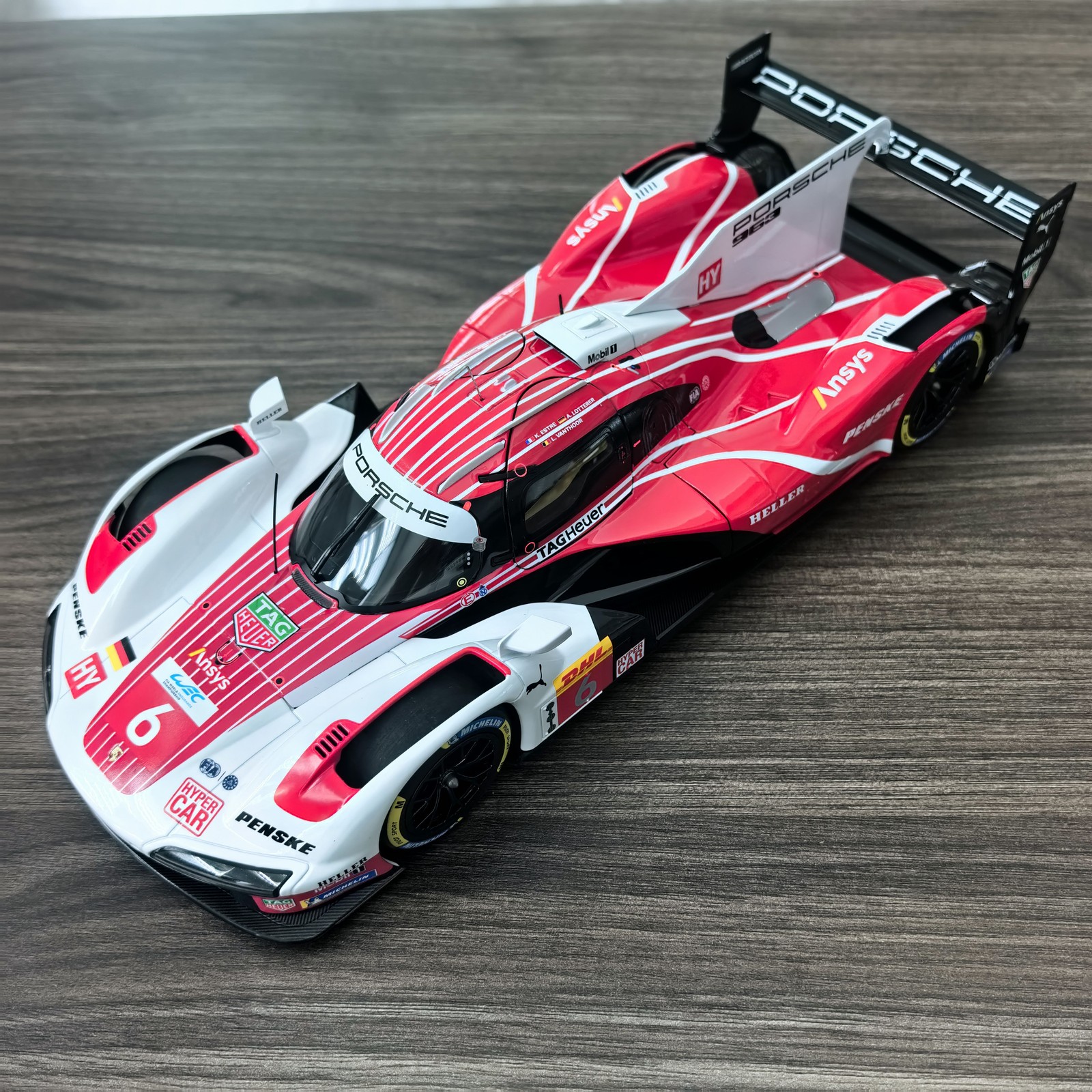 1:18 Norev Porsche 963 Le Mans Race Car Simulation Collectible Model