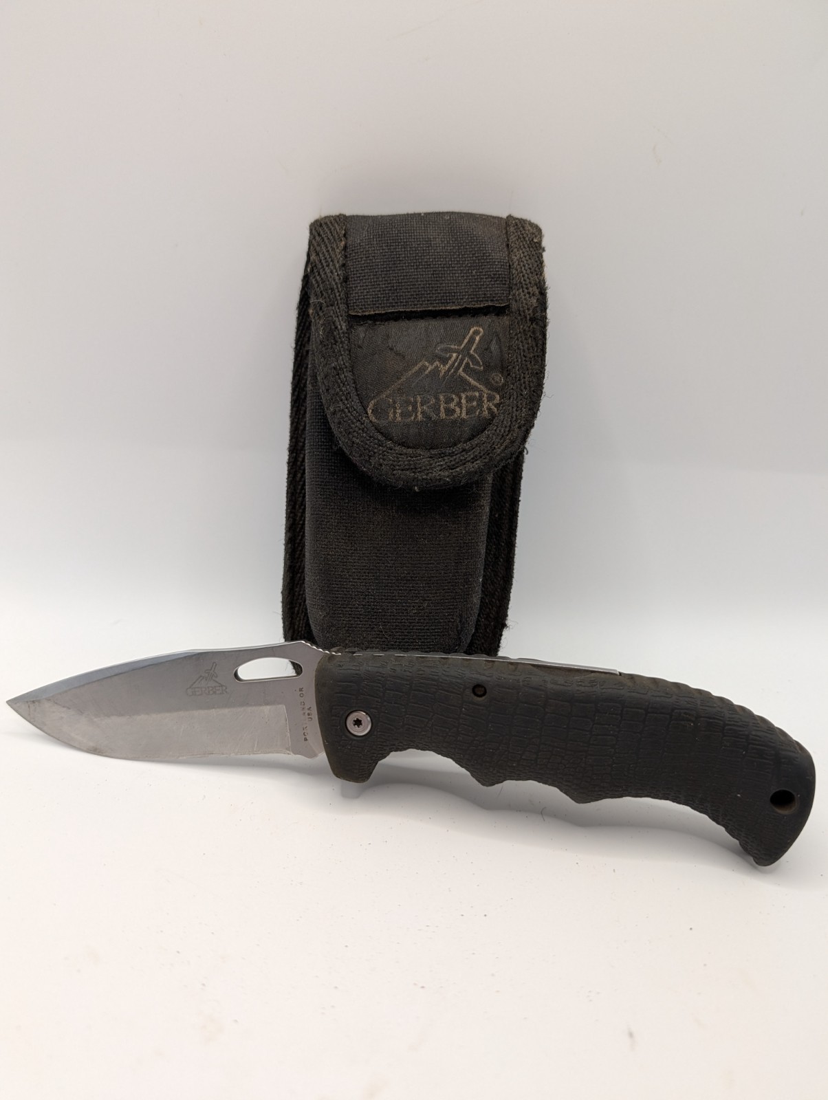 Older  Gerber Gator style Folding Lockback Knife USA Made Plain Edge w/ Sheath