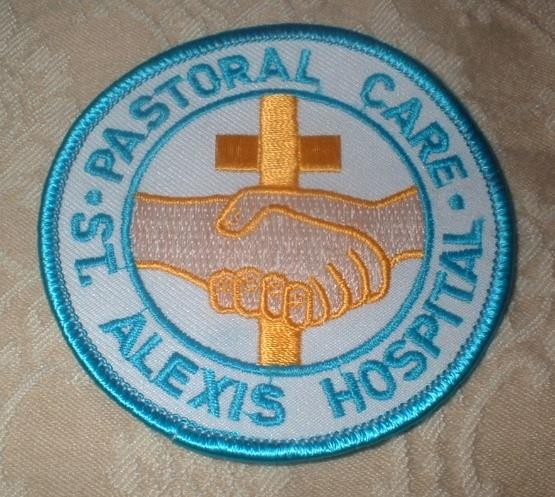 VINTAGE ST ALEXIS HOSPITAL CLEVELAND OHIO PASTORAL EMBROIDERED EMBLEM PATCH ~NOS
