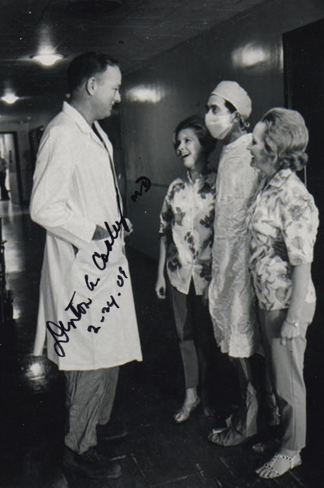 Dr. Denton Cooley Signed Autographed 4x6 Inch Photo Human Heart Transplant