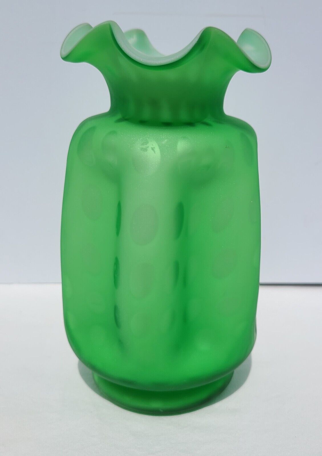 Vintage Green Satin White Cased Glass Optic Dot Raindrop Ruffle Edge Vase VIDEO